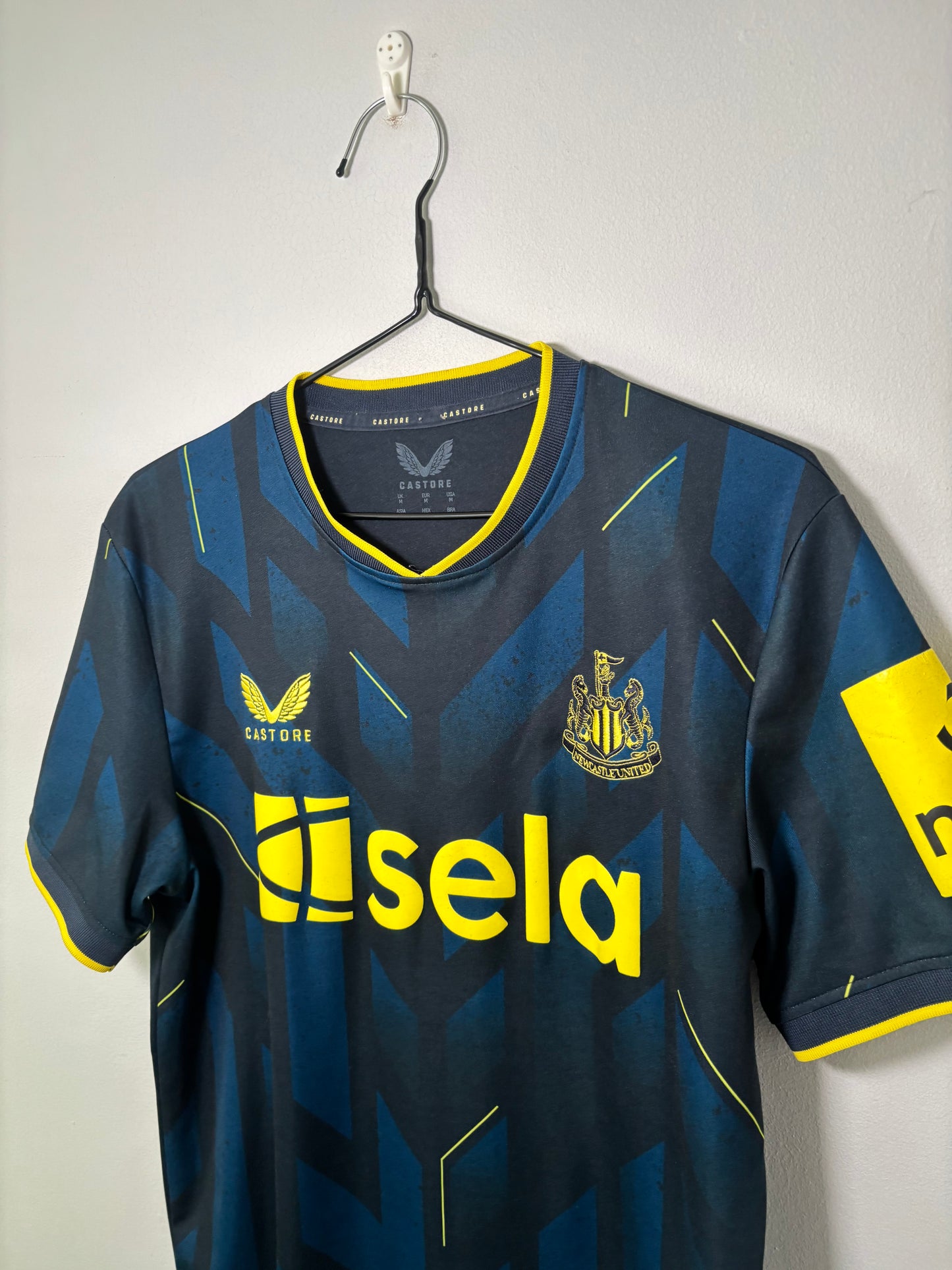 Newcastle United Third Shirt 2023/24 Livramento (M)