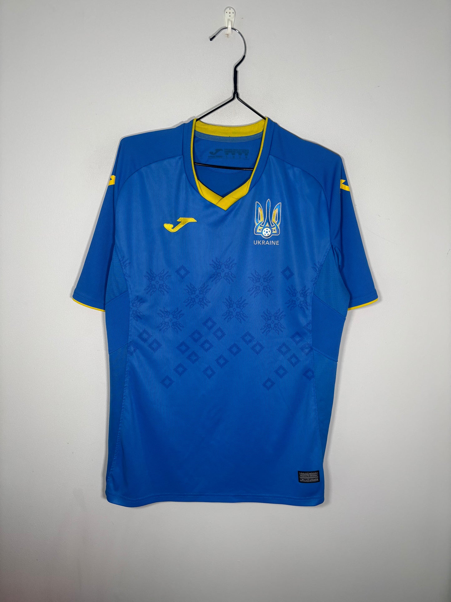 Ukraine Away Shirt 2020 (L)