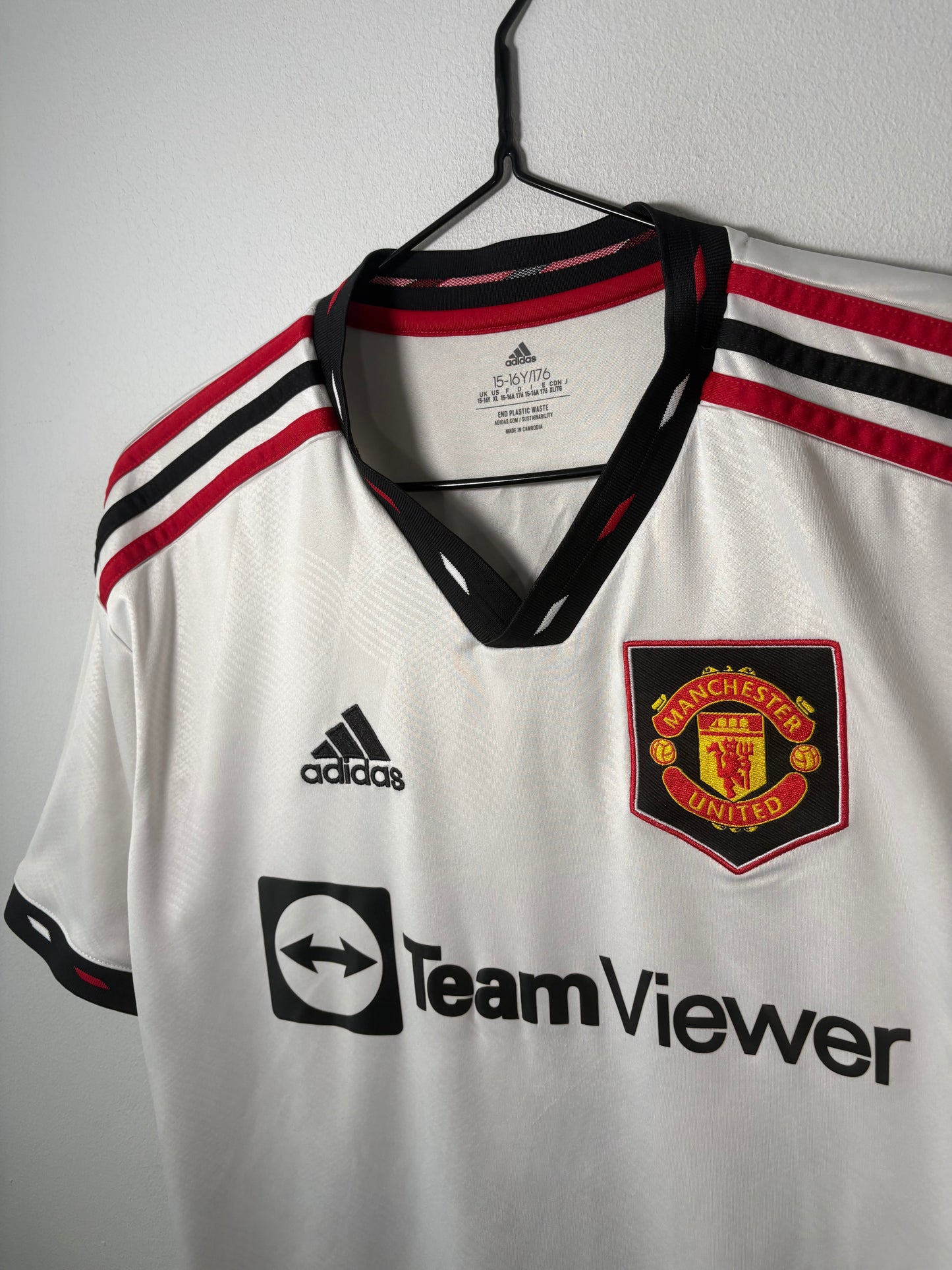 Manchester United Away Shirt 2022/23 Eriksen (XLK)
