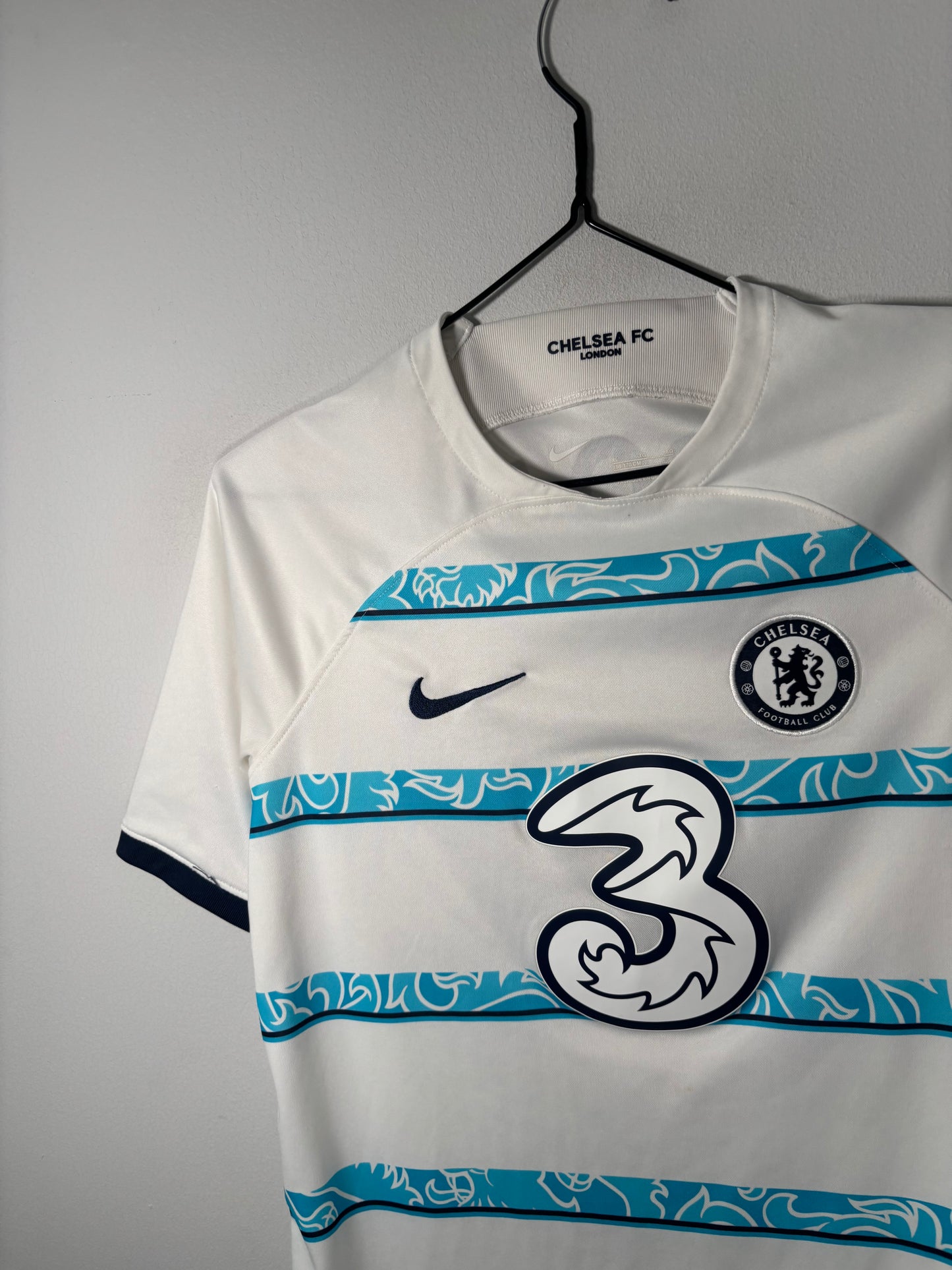 Chelsea Away Shirt 2022/23 Broja (XLB)