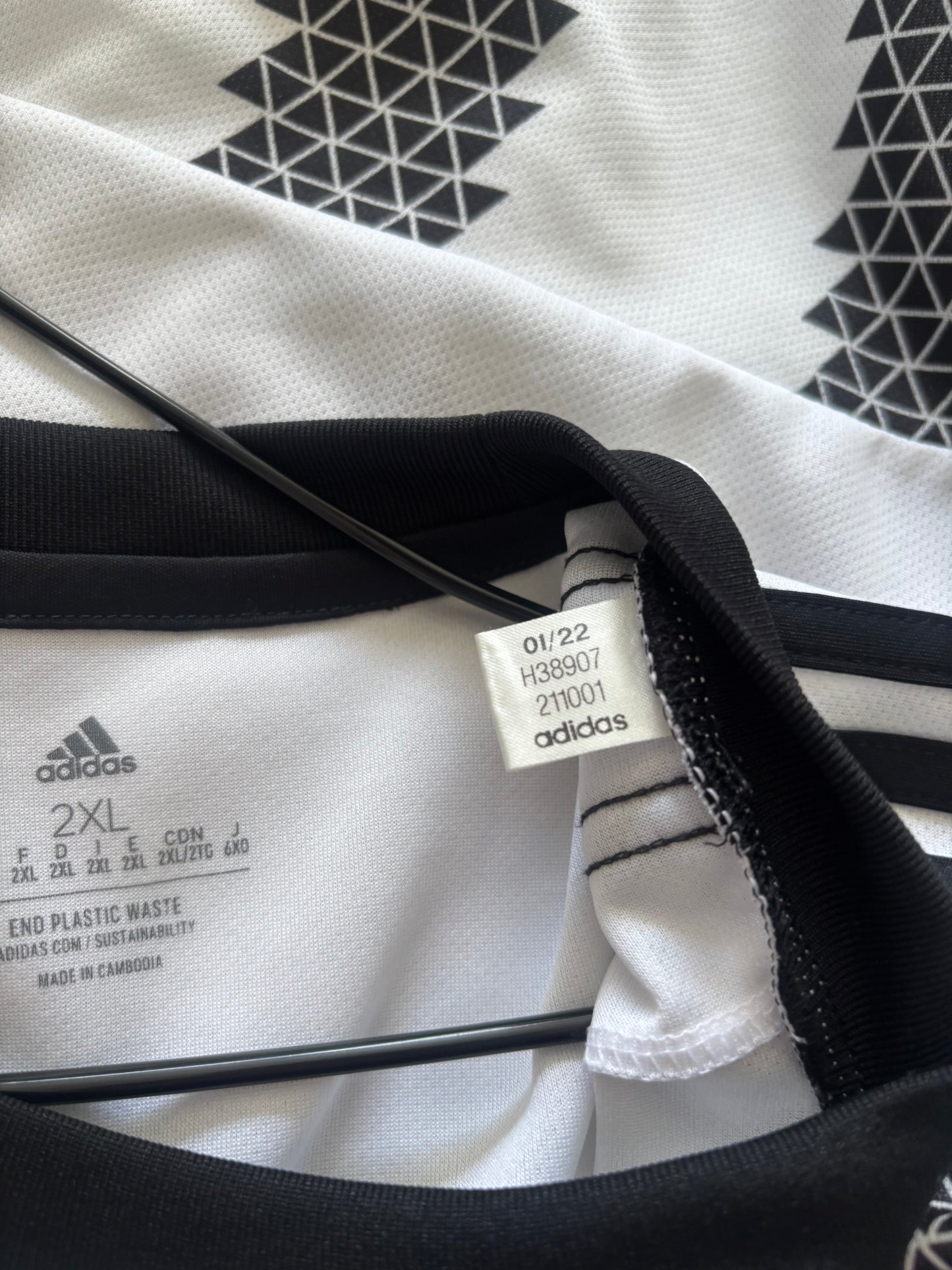 Juventus Home Shirt 2022/23 (XXL)