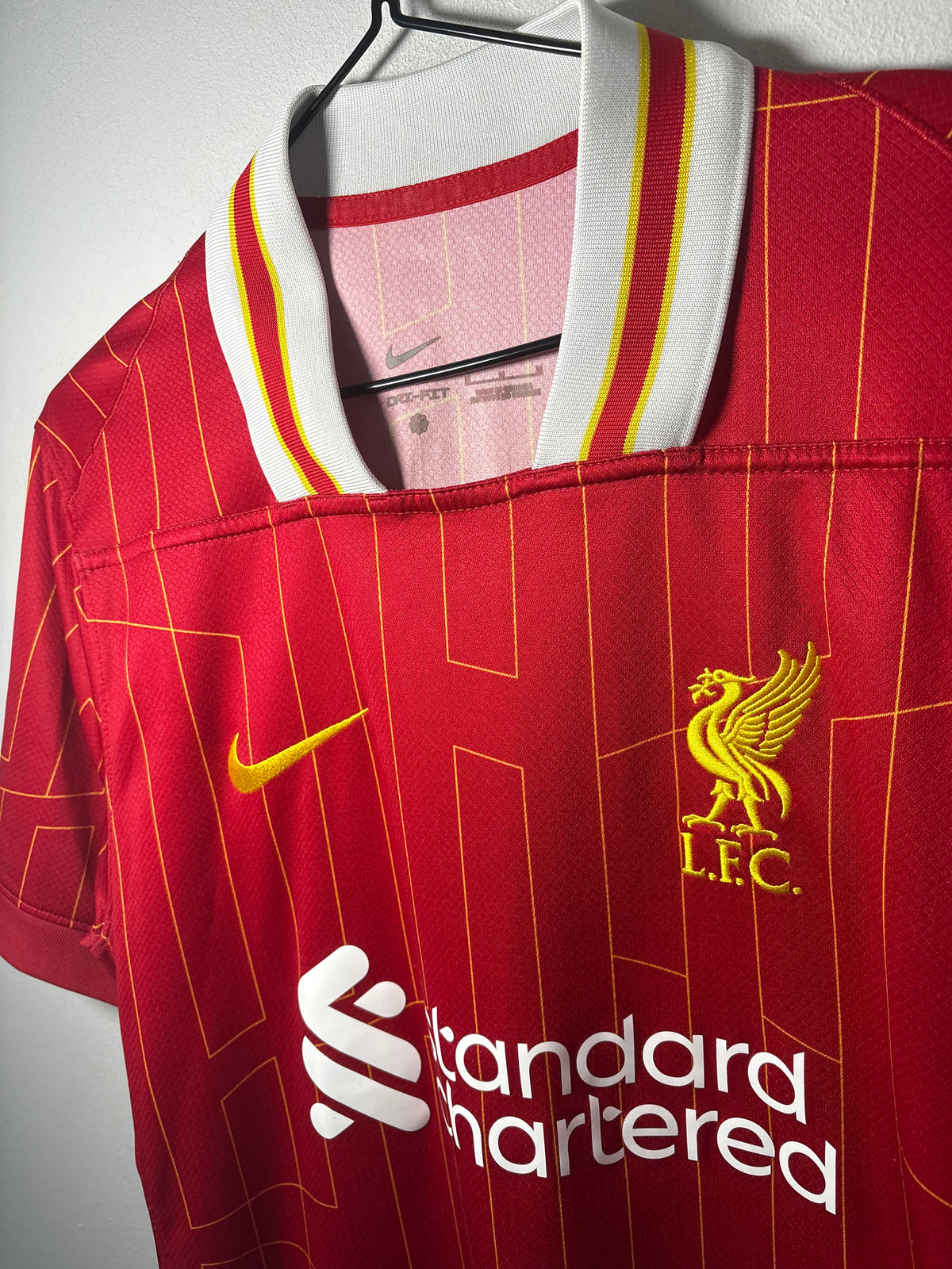 Liverpool Home Shirt 2024/25 Salah (M)
