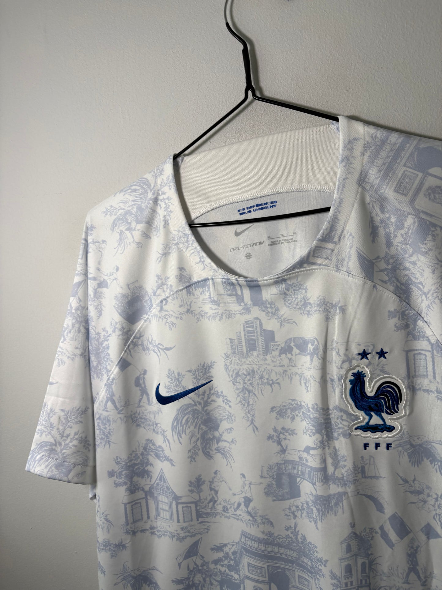 France Away Shirt 2022 (XL)