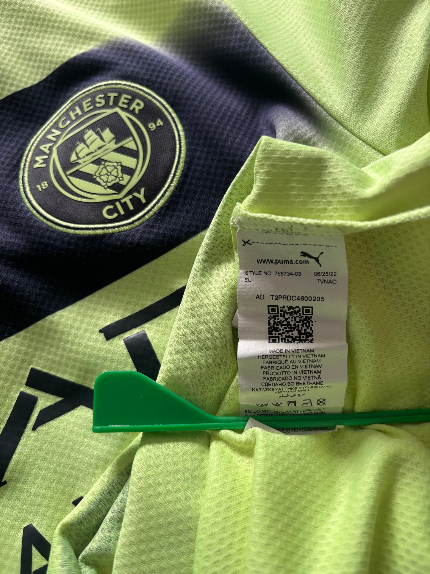 Manchester City 2022/23 Third Shirt Haaland (M)