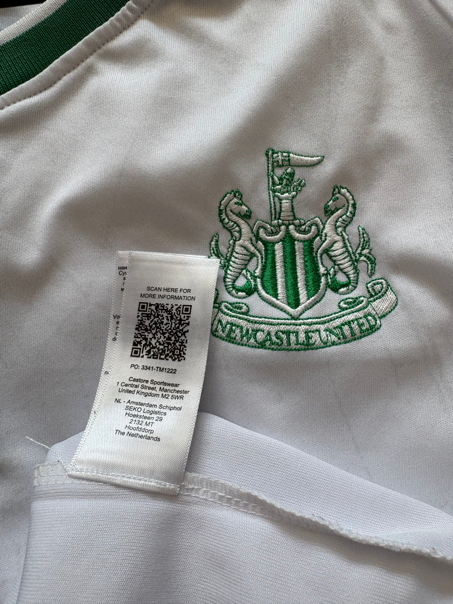 Newcastle United Third Shirt 2022/23 Joelinton (L)
