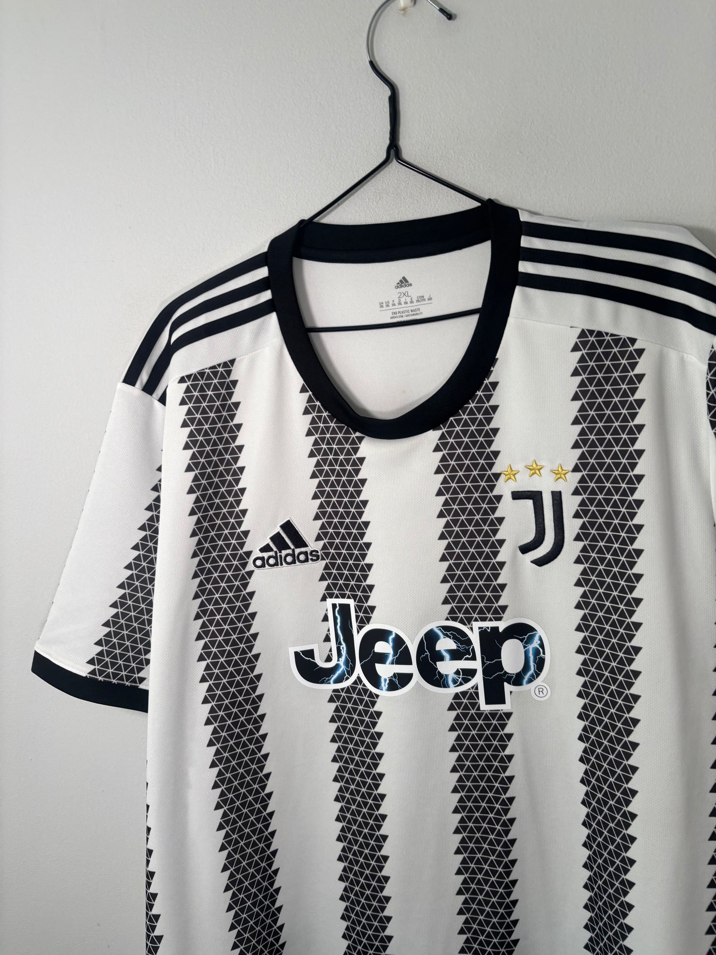 Juventus Home Shirt 2022/23 (XXL)