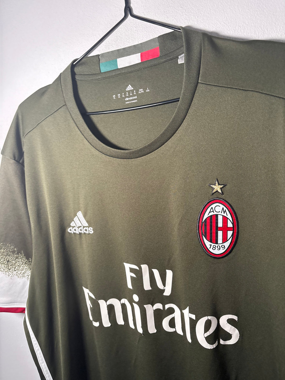 Ac Milan Third Shirt 2016/17 (XL)