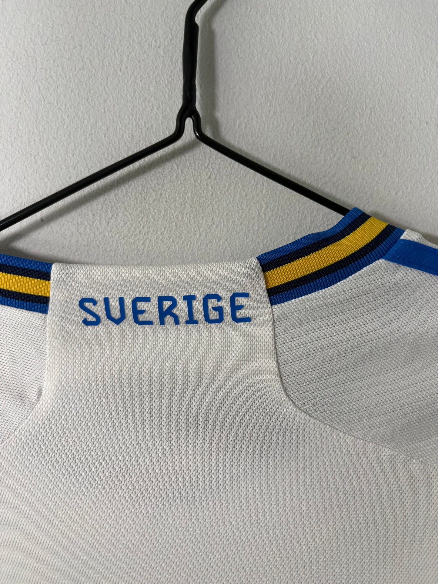 Sweden Away Shirt 2022 (M)