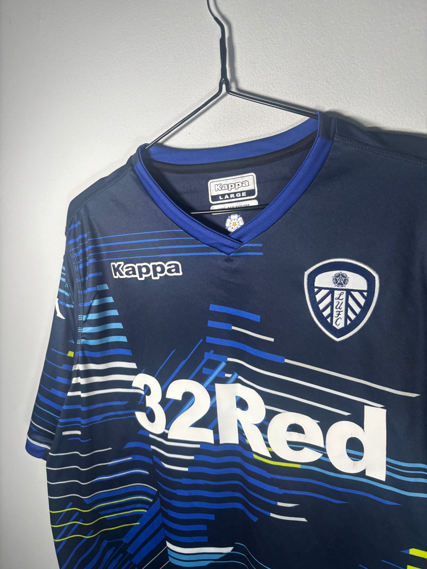 Leeds United Away Shirt 2018/19 (M)