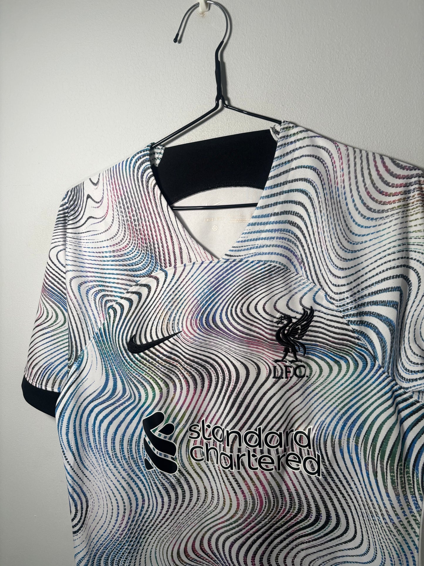 Liverpool Away Shirt 2022/23 (S)