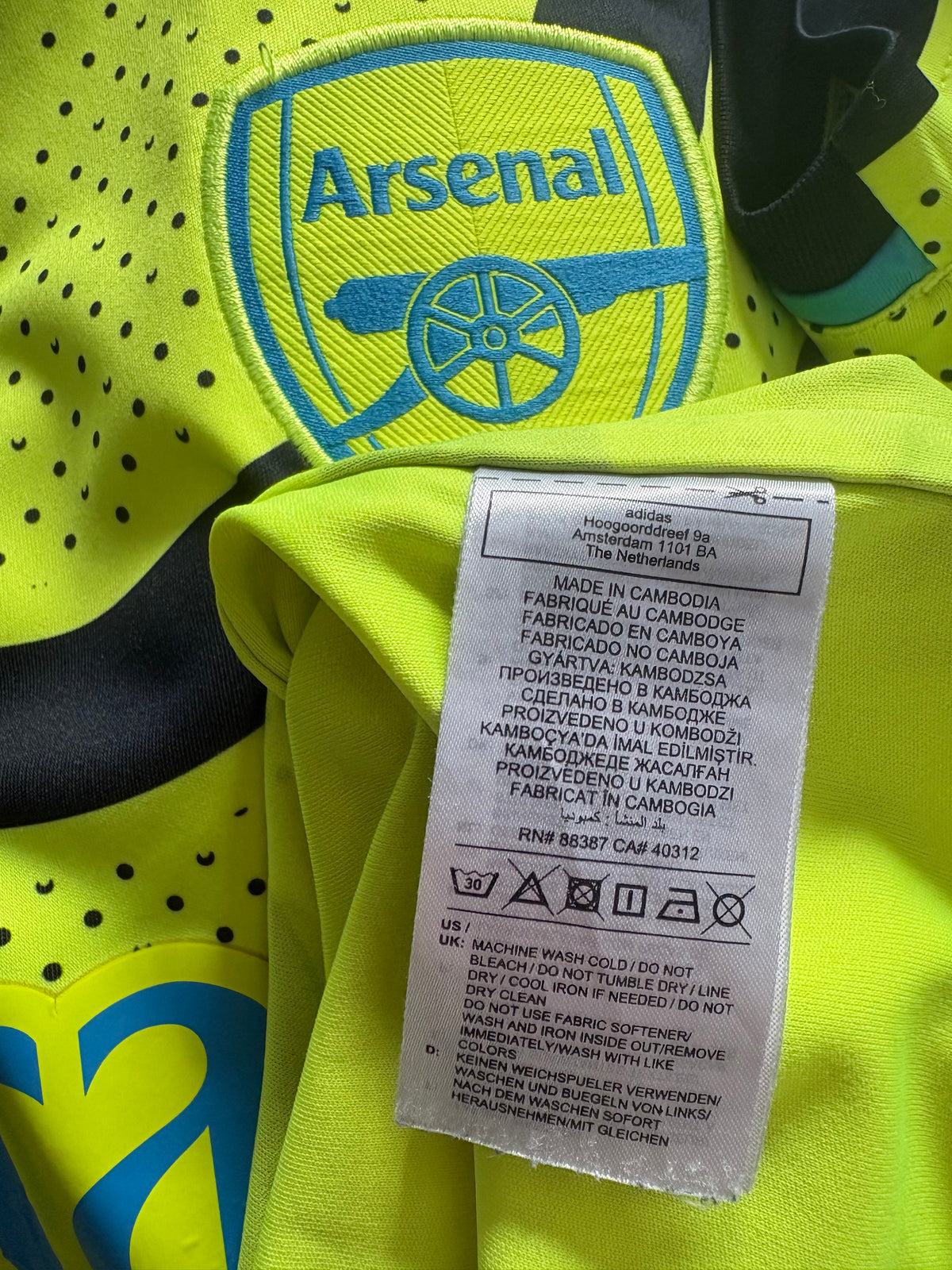 Arsenal Away Shirt 2023/24 (M)