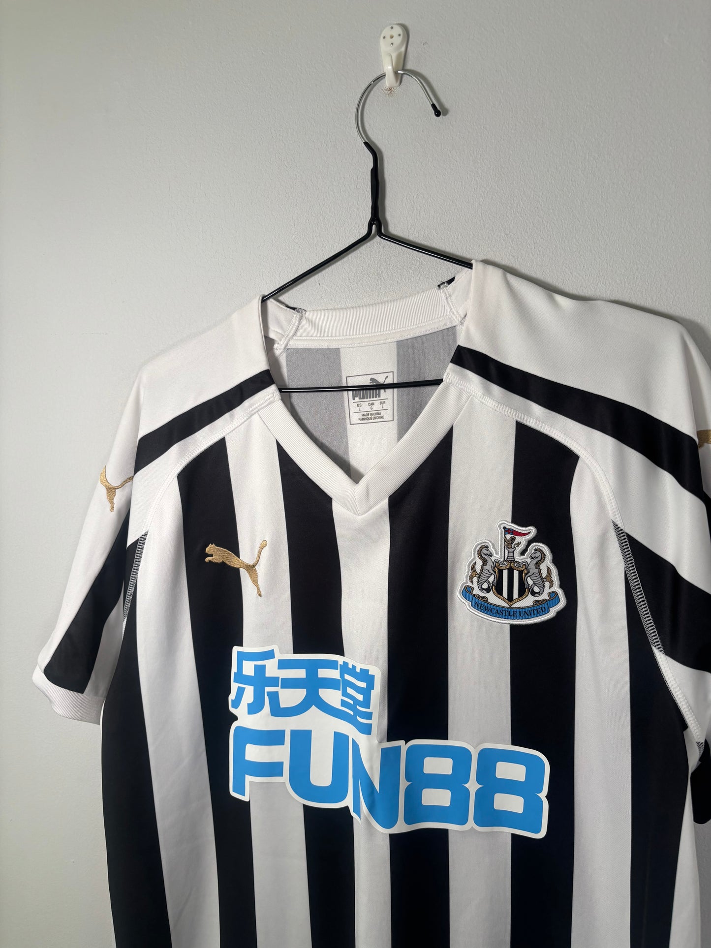 Newcastle United Home Shirt 2018/19 (L)