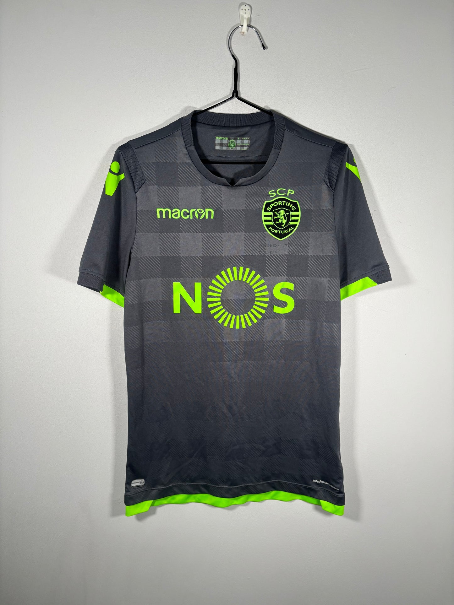 Sporting CP Away Shirt 2018/19 (S)