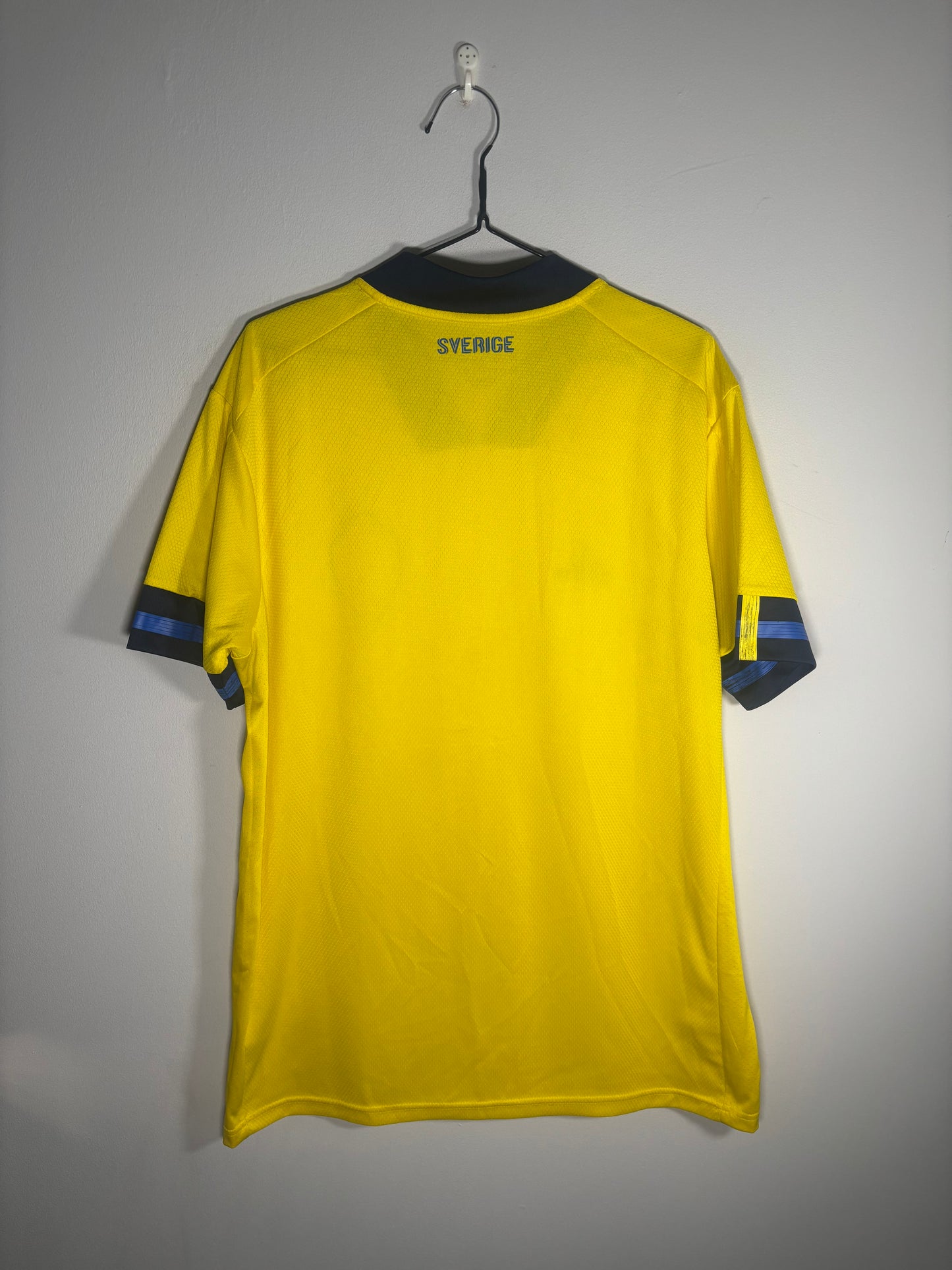 Sweden Home Shirt 2020 (L)