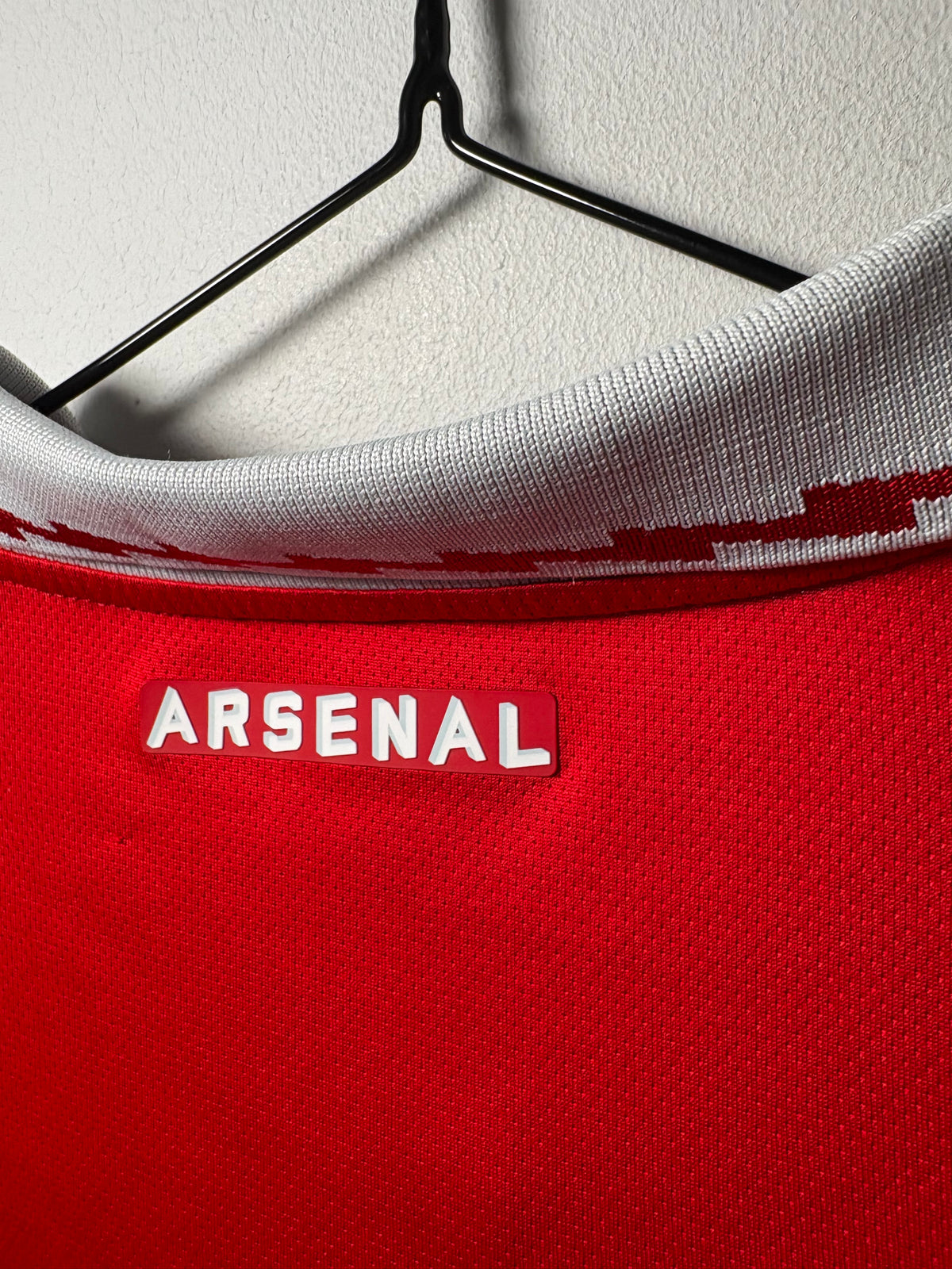 Arsenal Authentic Home Shirt 2022/23 (M)