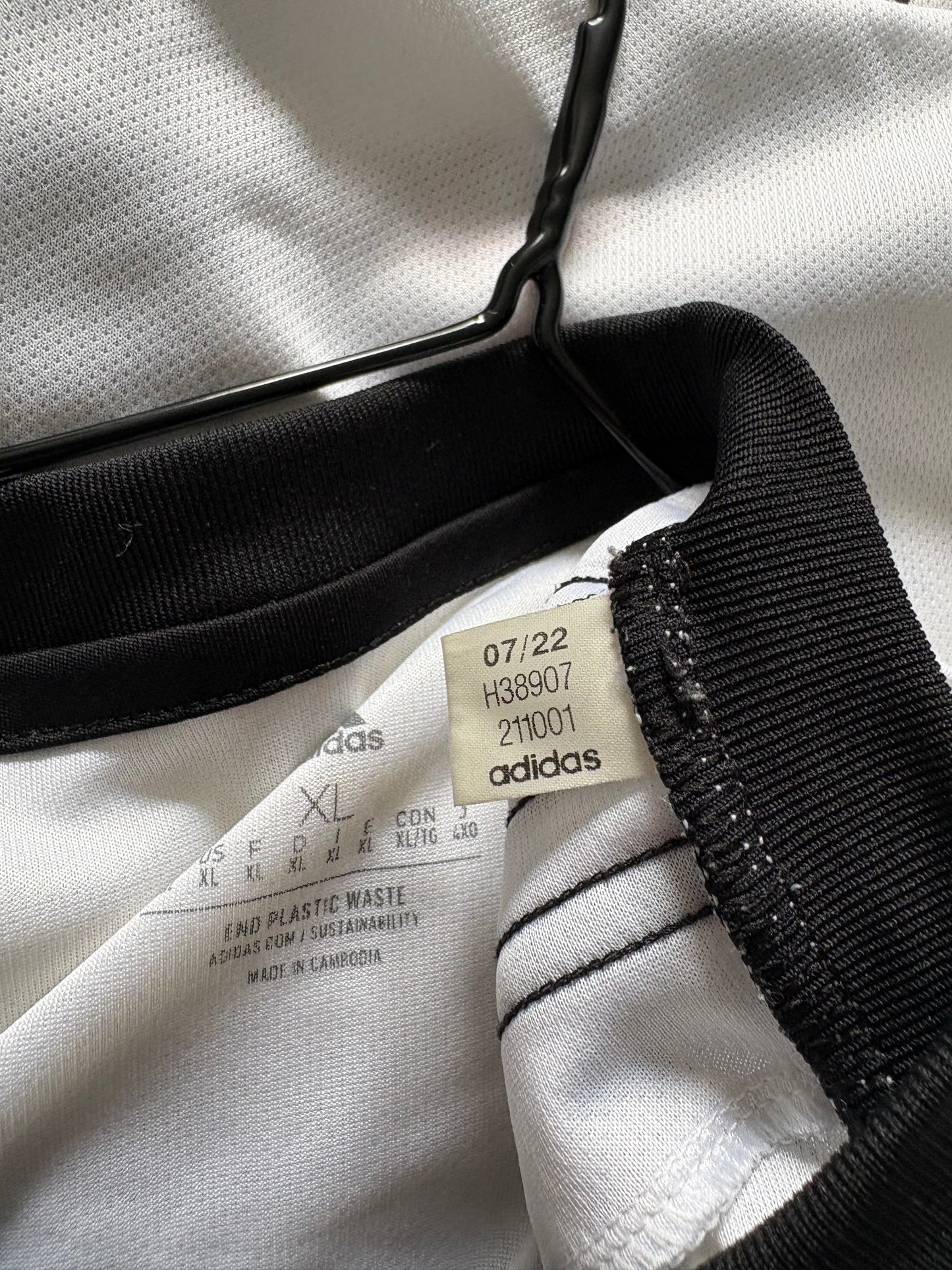 Juventus Home Shirt 2022/23 (XL)