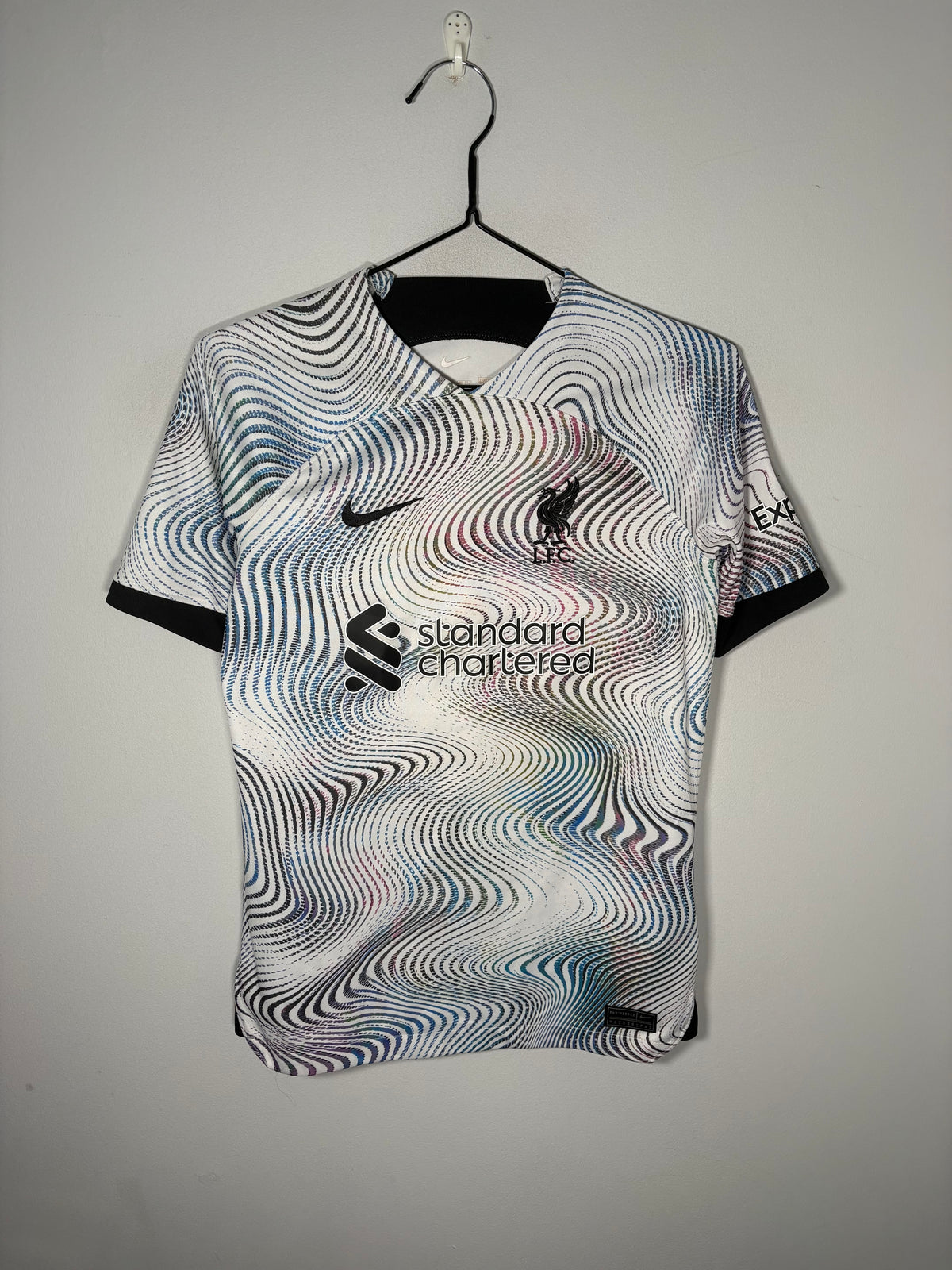 Liverpool Away Shirt 2022/23 Elliot (LK)