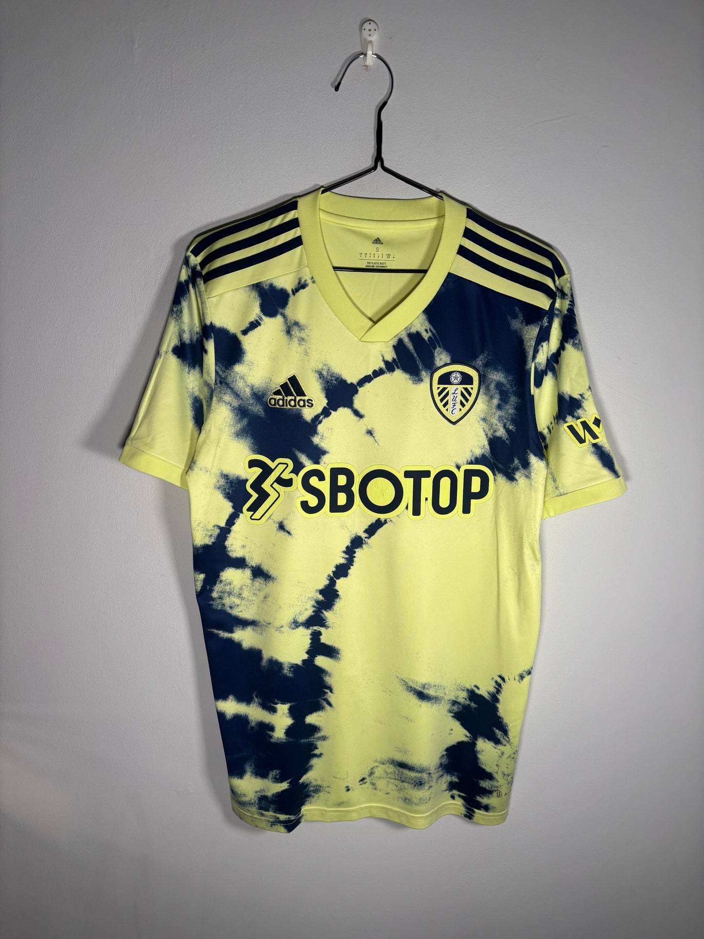 Leeds United Away Shirt 2022/23 (S)