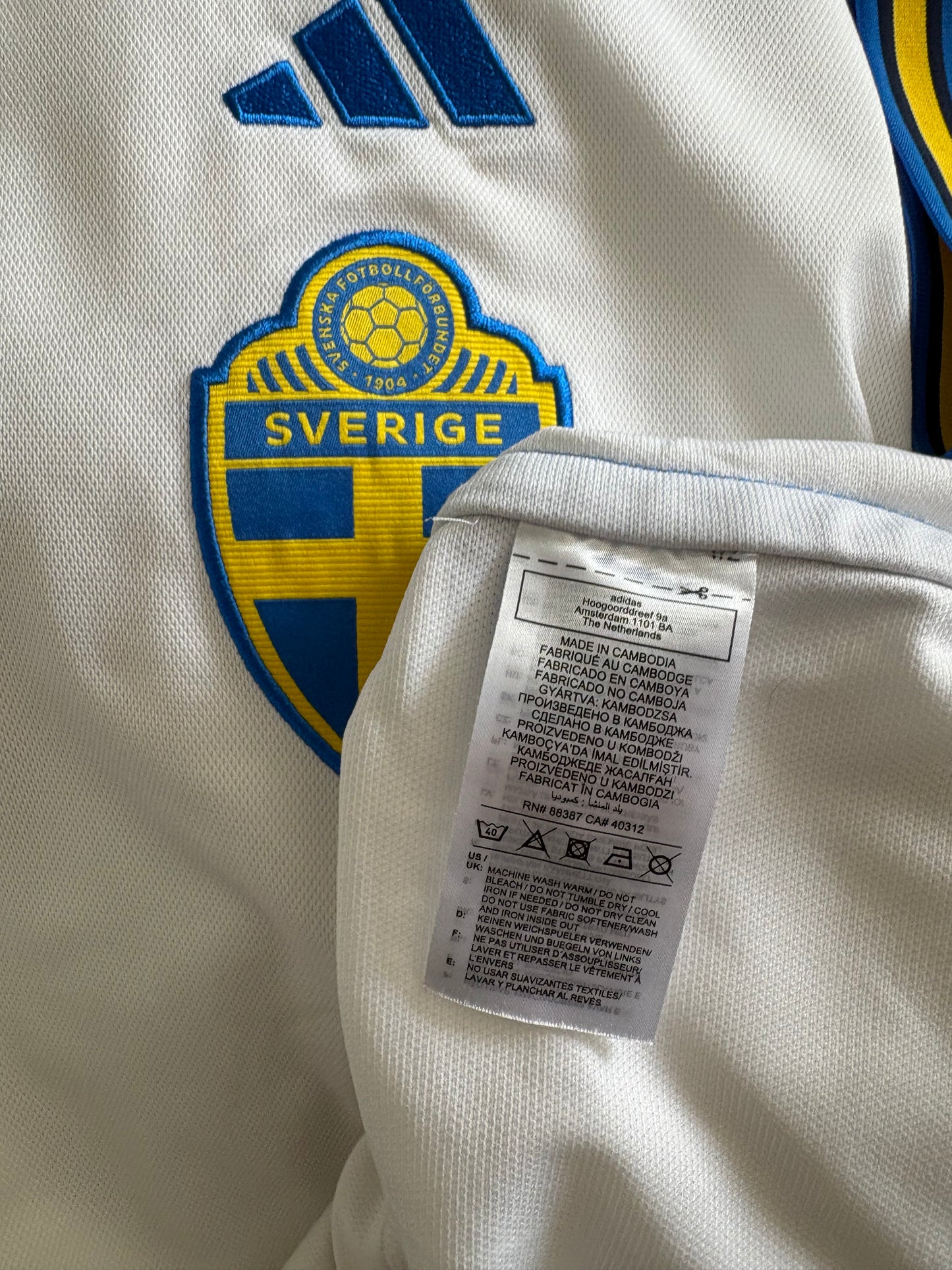 Sweden Away Shirt 2022 (M)