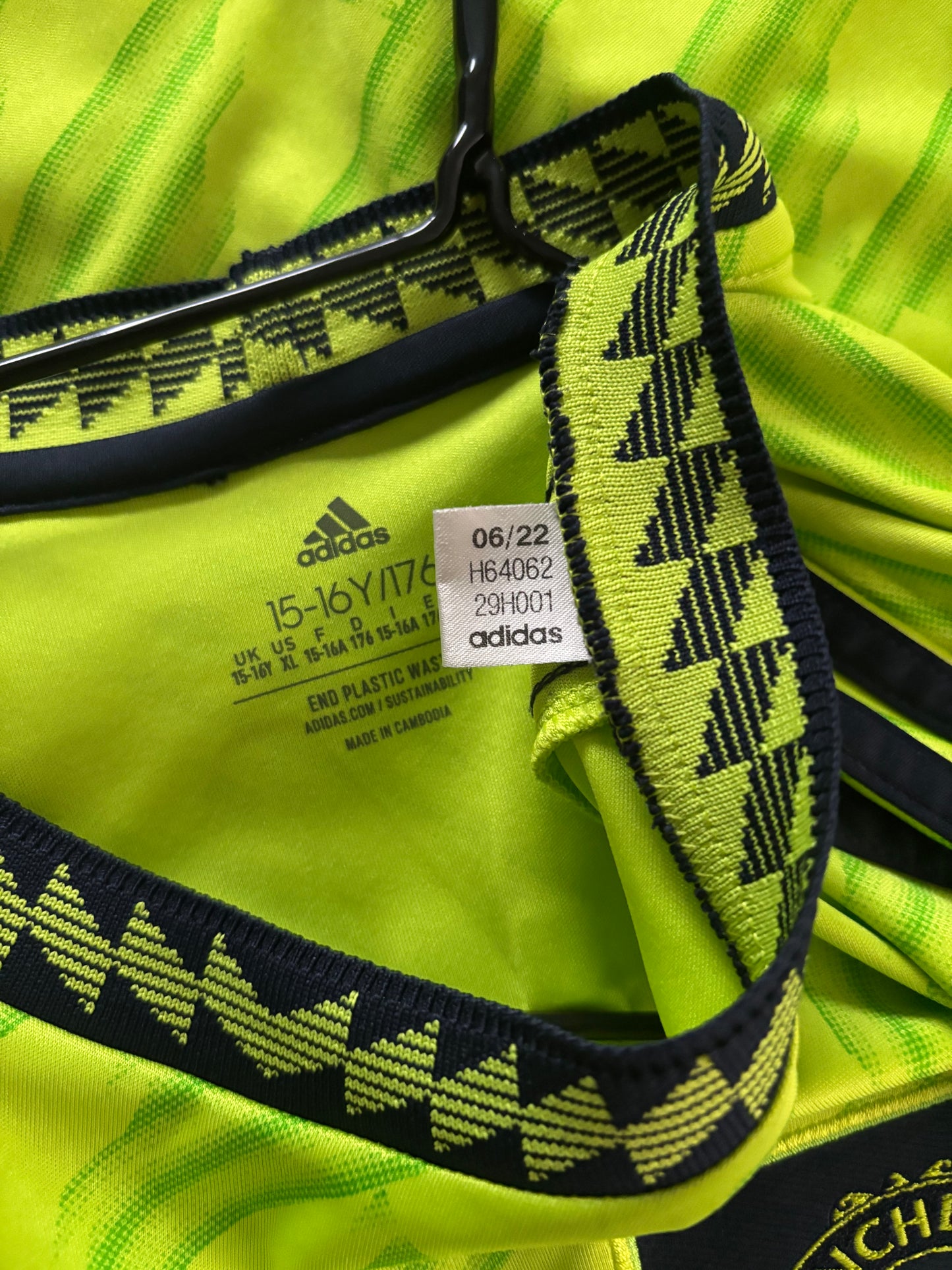 Manchester United Third Shirt 2022/23 Malacia (XLB)