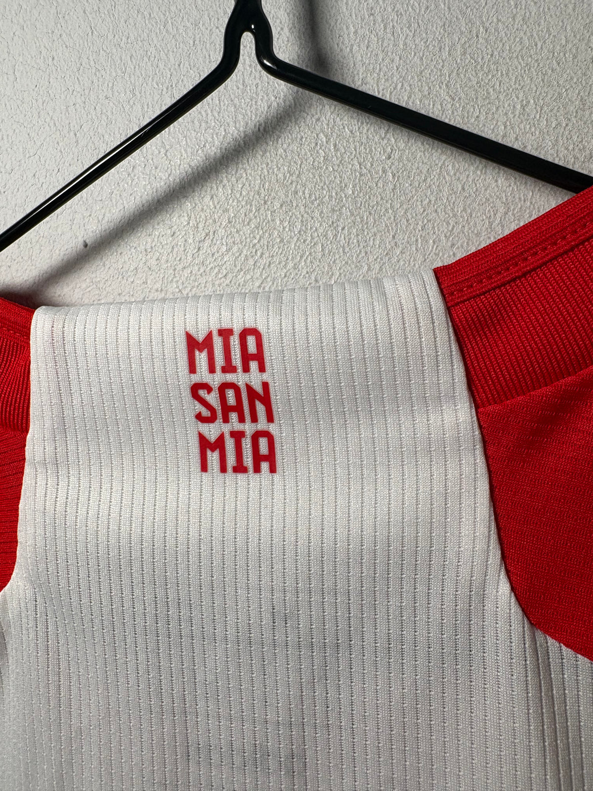 Bayern Munich Authentic Home Shirt 2023/24 Kim MinJae (M)