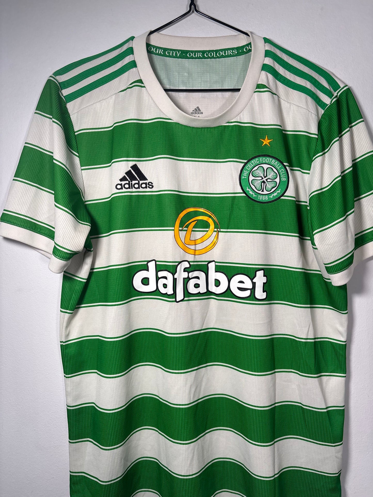 Celtic Home Shirt 2021/22 (M)