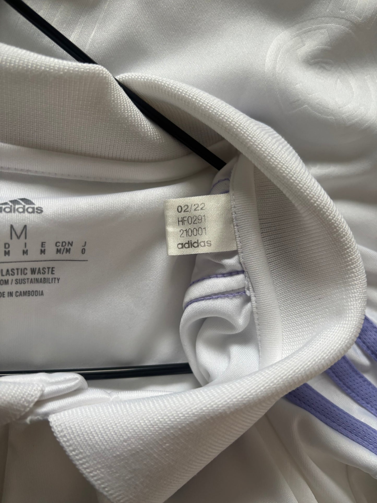 Real Madrid Home Shirt 2022/23 (M)