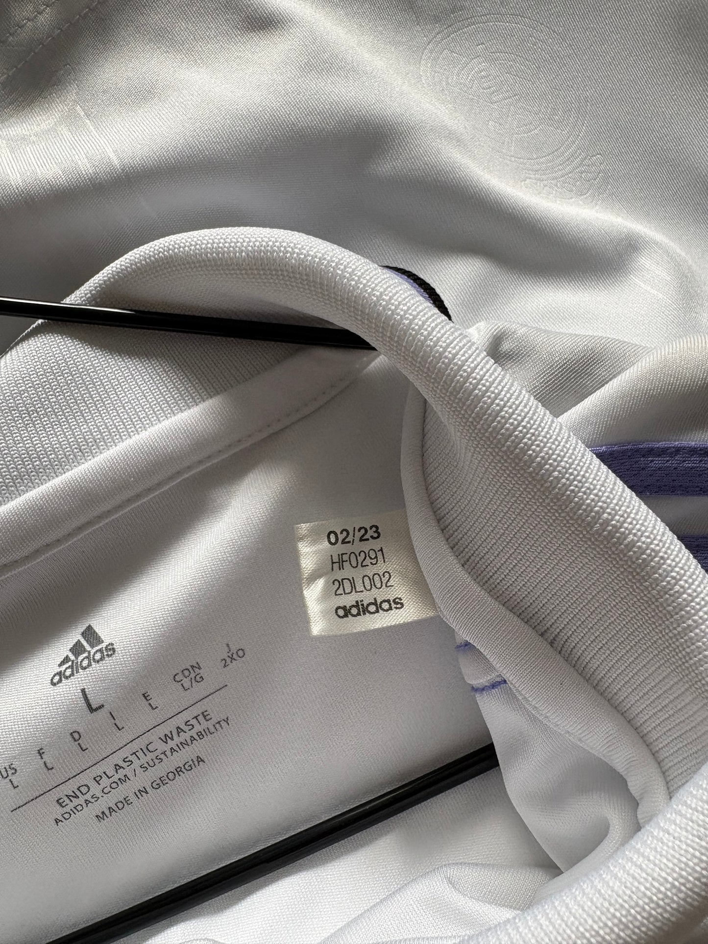 Real Madrid Home Shirt 2022/23 (L)