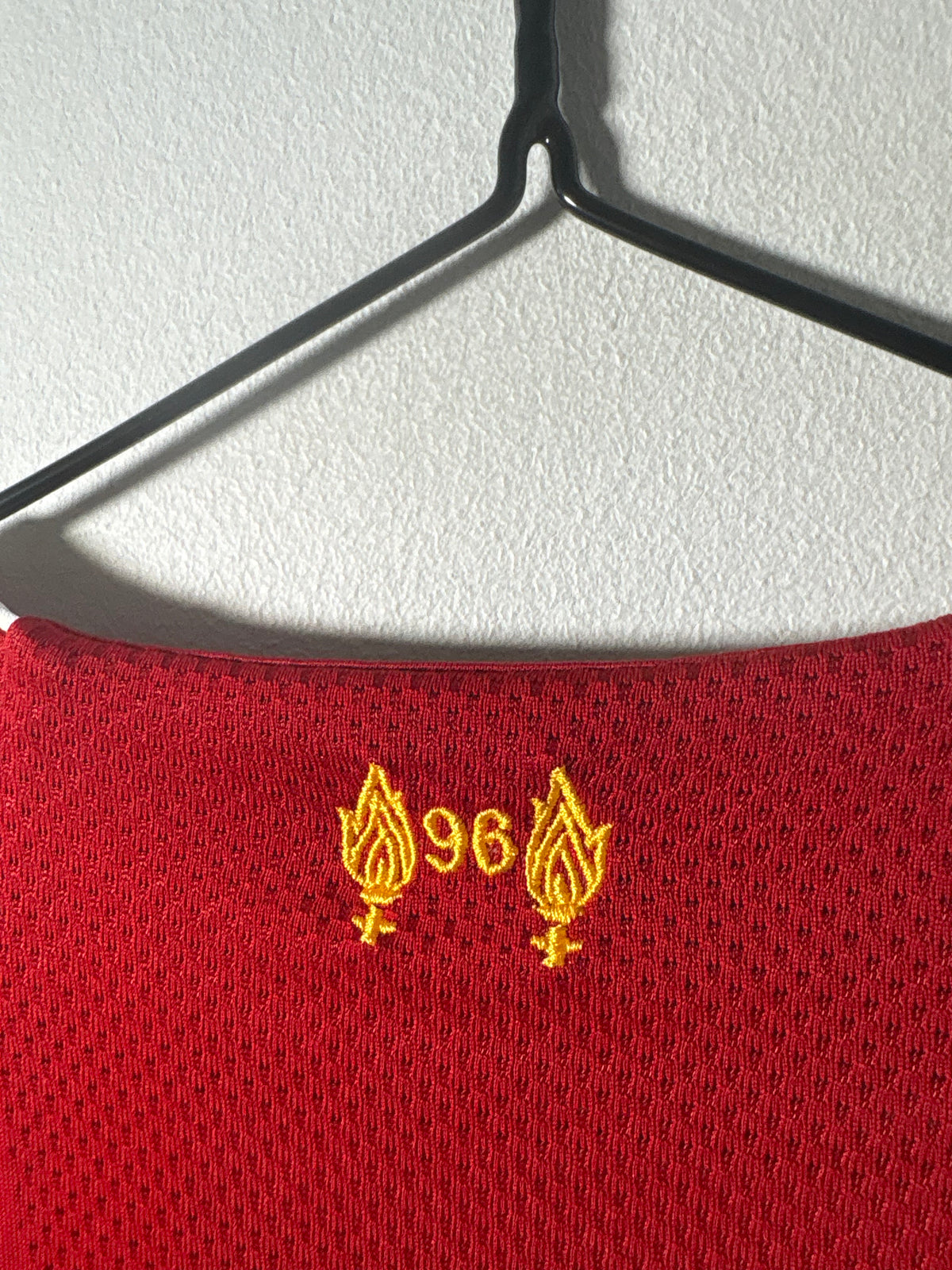 Liverpool Home Shirt 2019/20 (L)