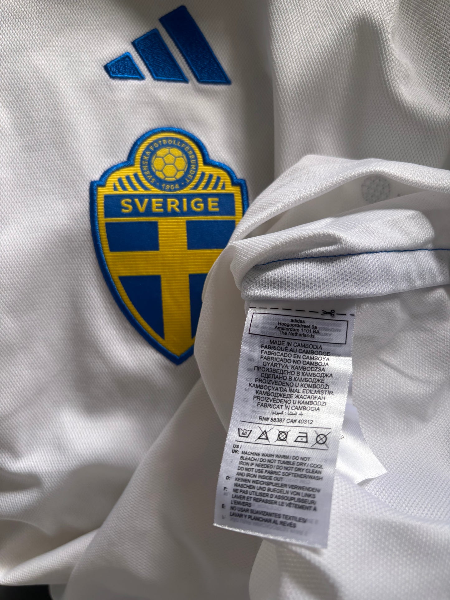 Sweden Away Shirt 2022 (M)