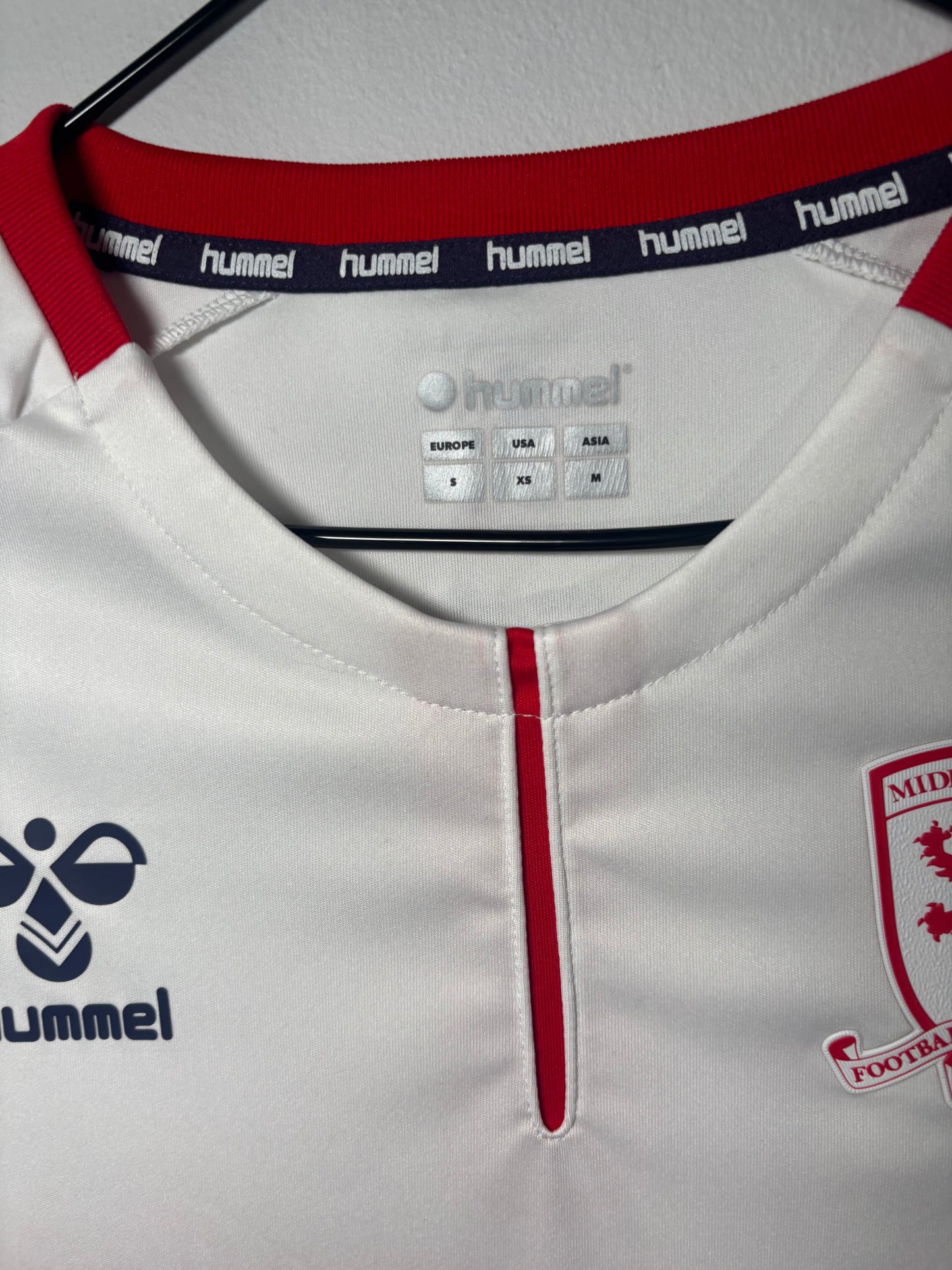 Middlesbrough Away Shirt 2019/20 (S)