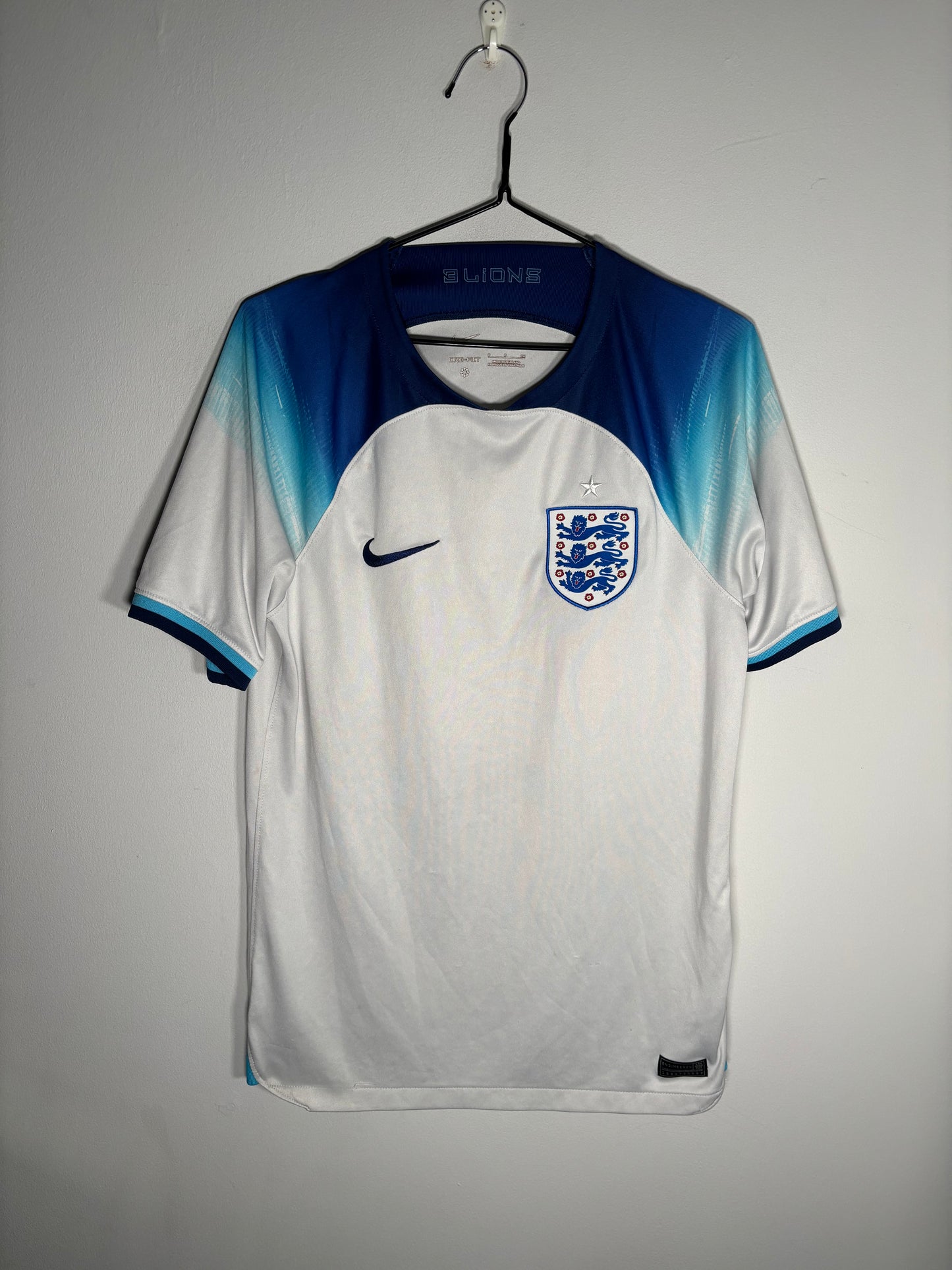 England 2022 Home Shirt (S)