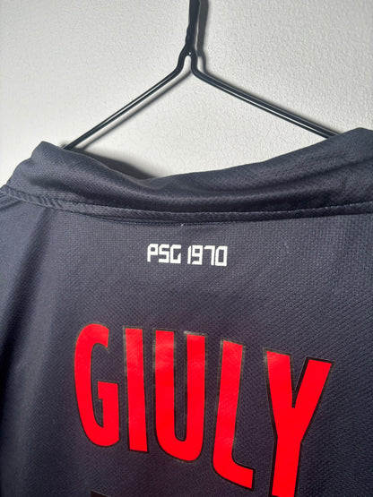 PSG Away Shirt 2010/11 Giuly (M)