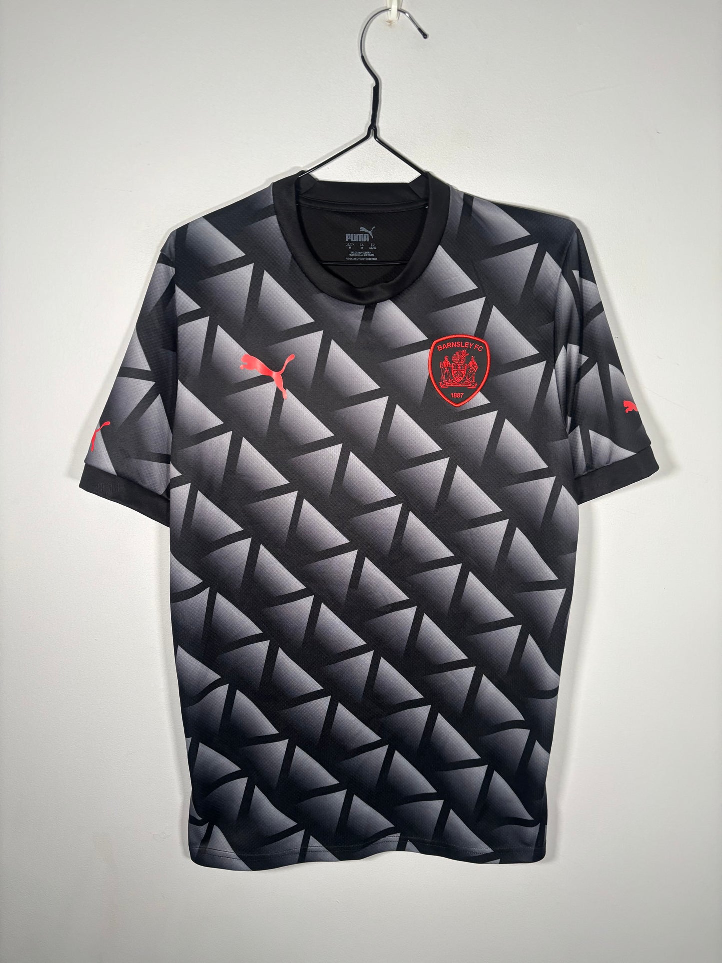 Barnsley Away Shirt 2022/23 (M)