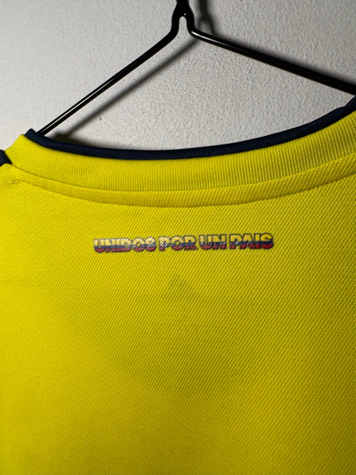 Colombia Home Shirt 2018 (L)