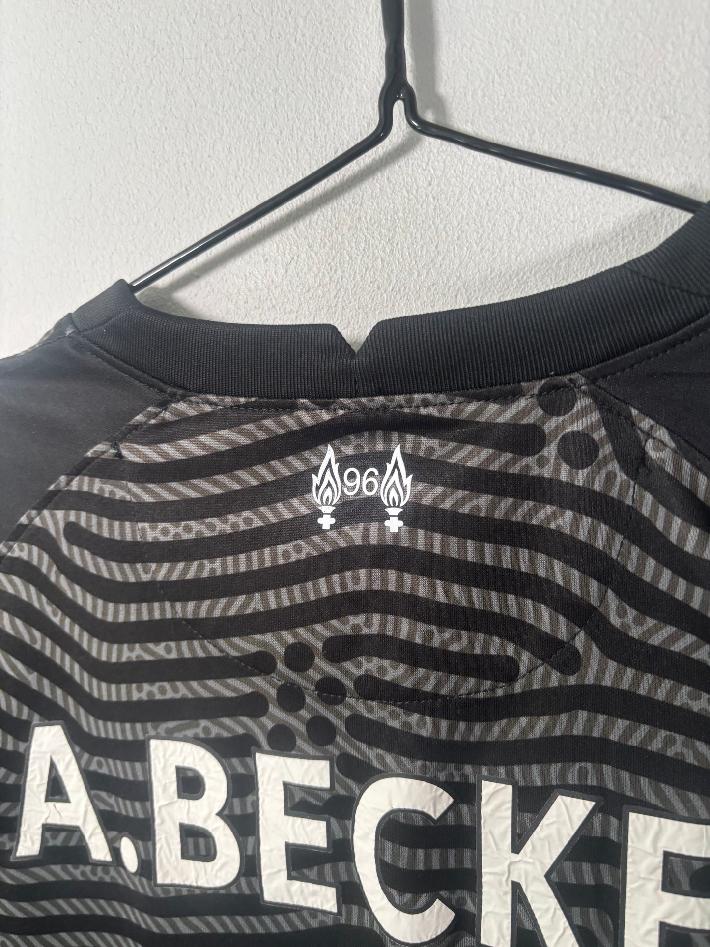 Liverpool Goalkeeper Shirt 2020/21 Alison (S)