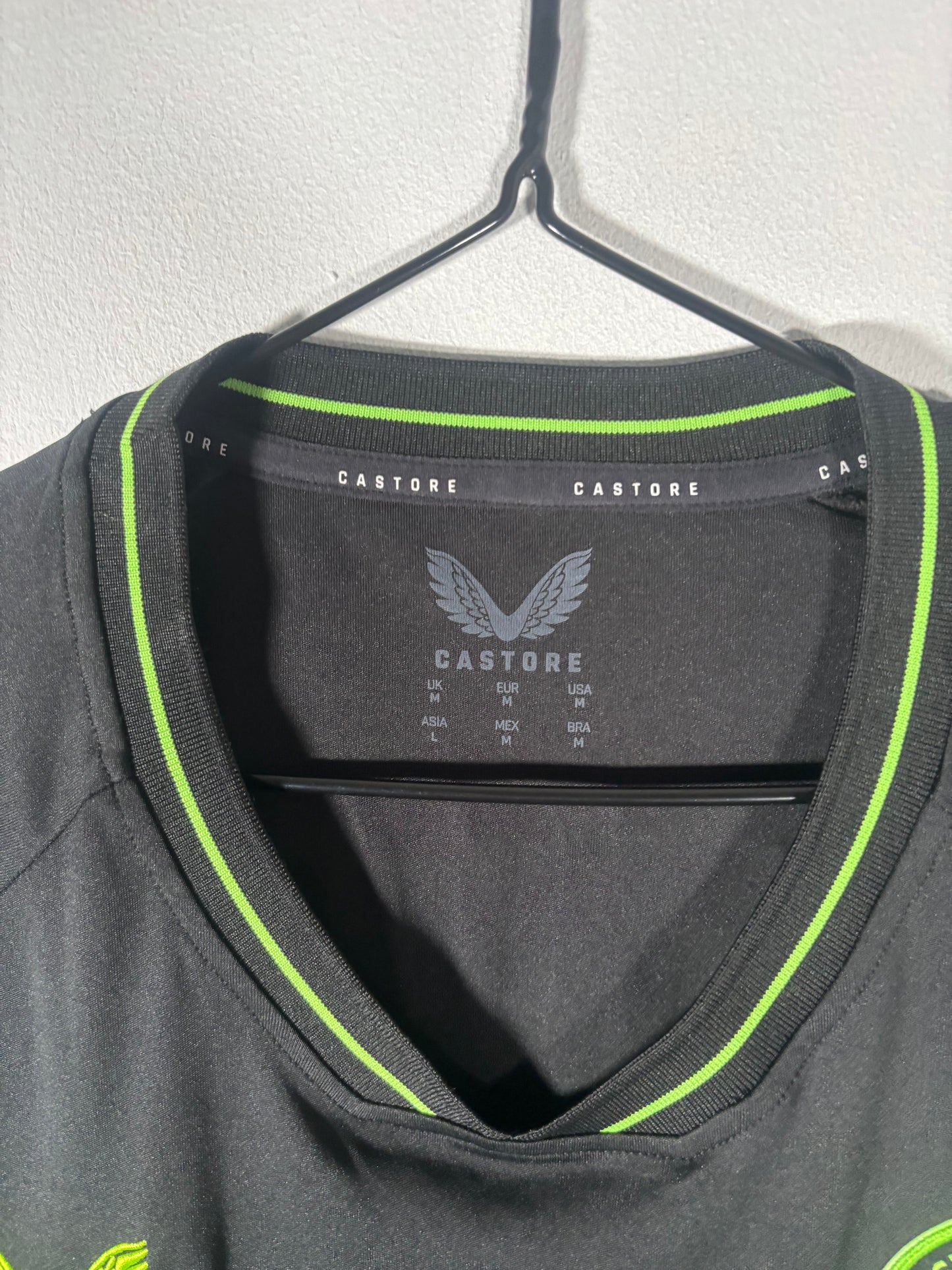 Aston Villa Goalkeeper Shirt 2023/24 (M)