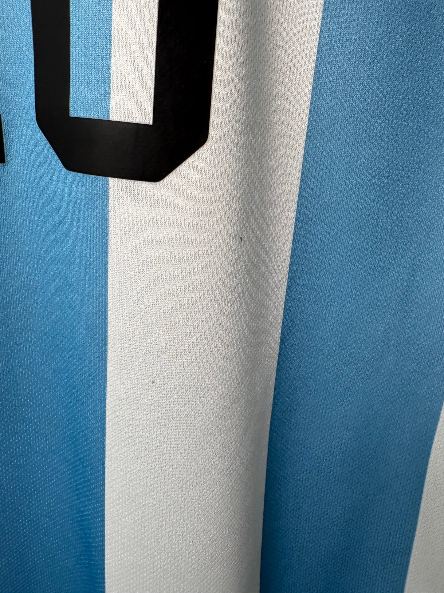 Argentina Home Shirt 2022 Messi (S)