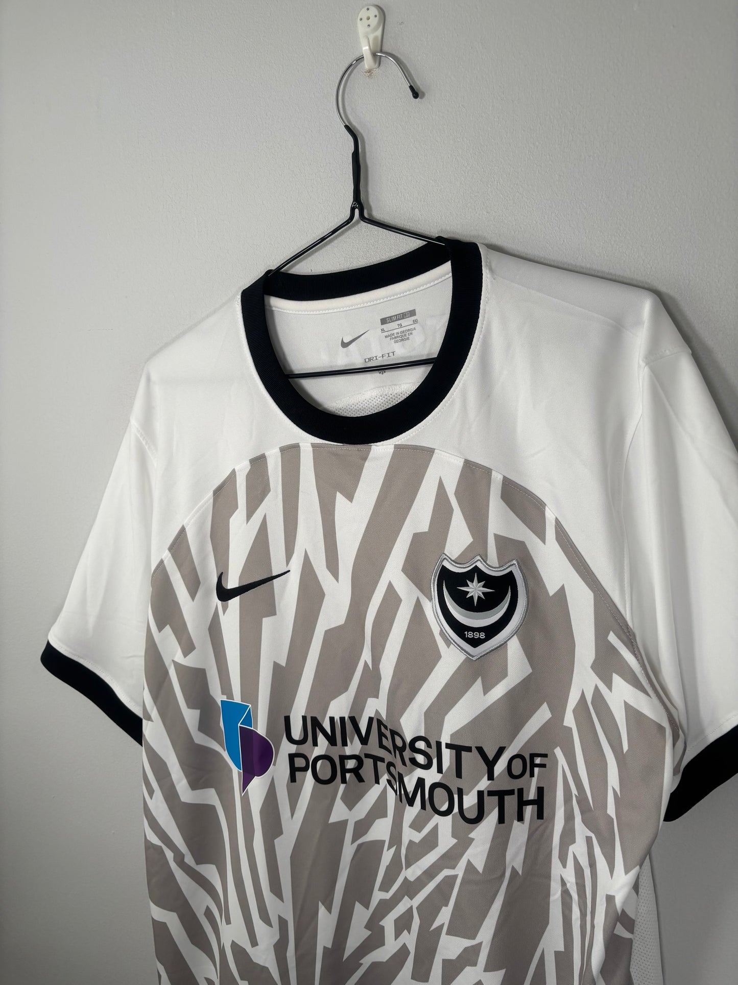 Portsmouth Away Shirt 2023/24 Ogilvie (XL)