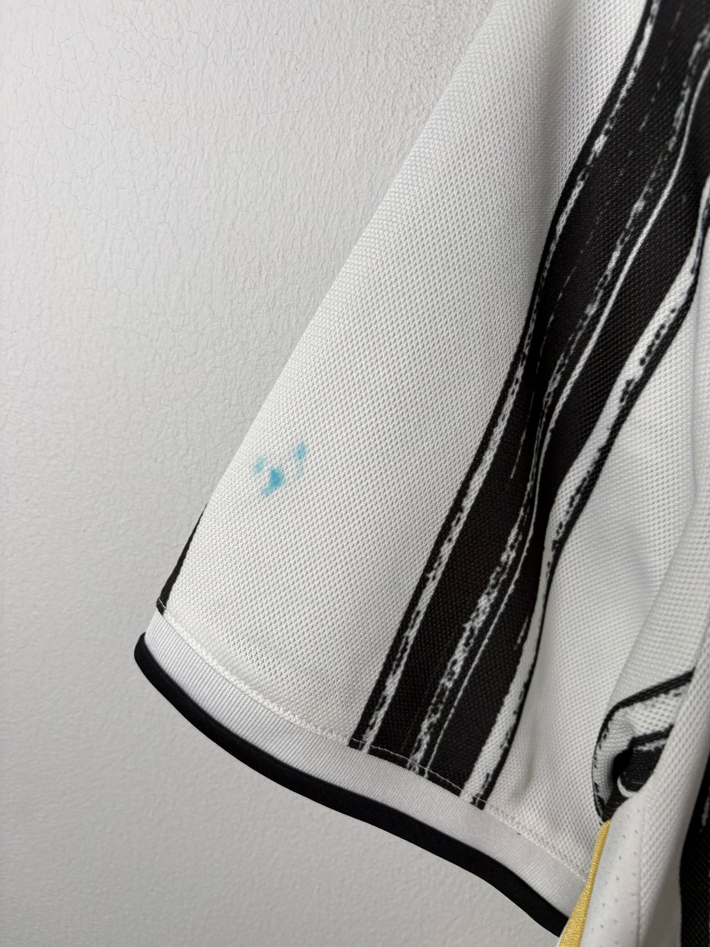 Juventus Home Shirt 2020/21 (M)