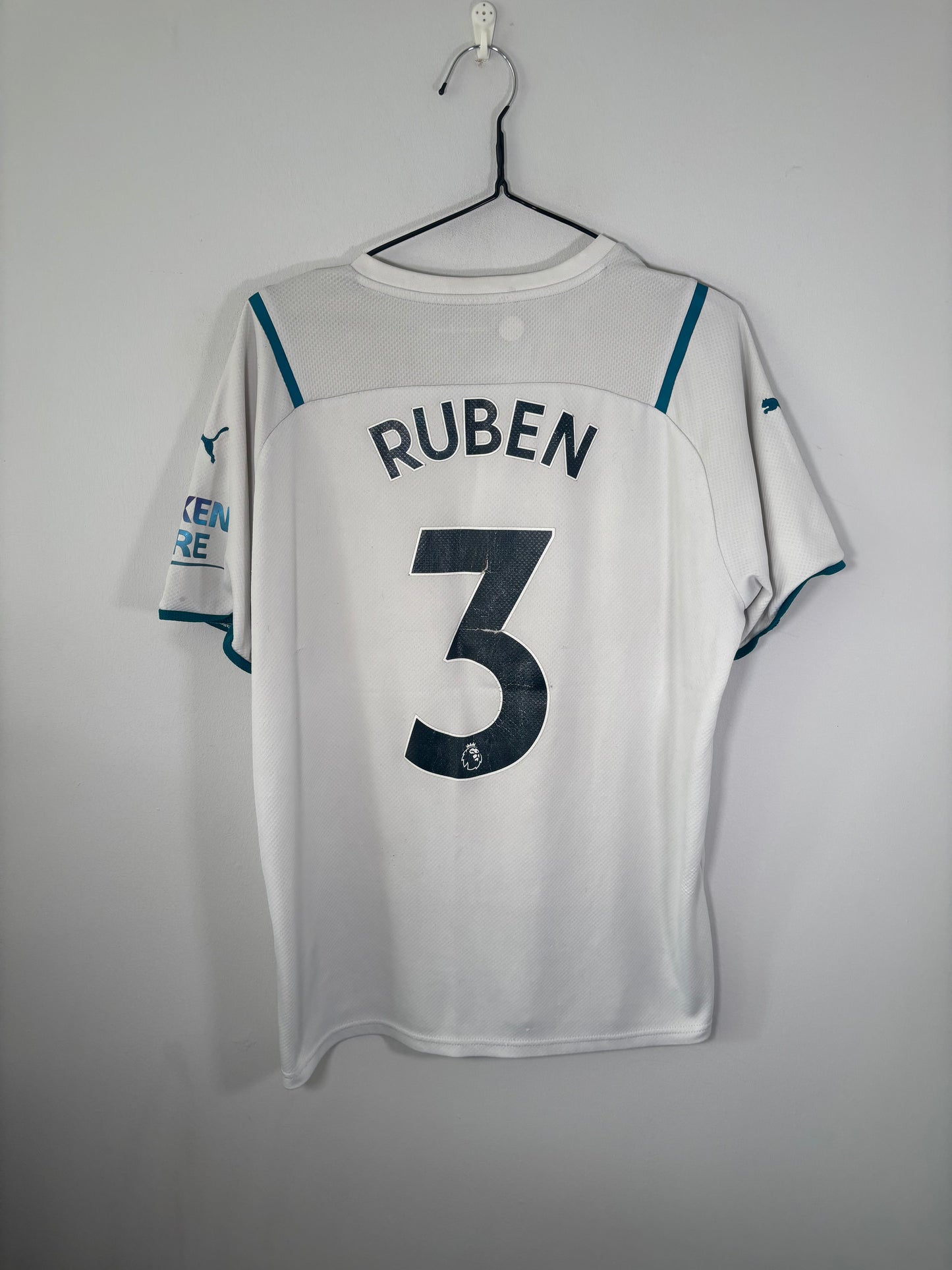 Manchester City Away Shirt 2021/22 Ruben Dias (L)