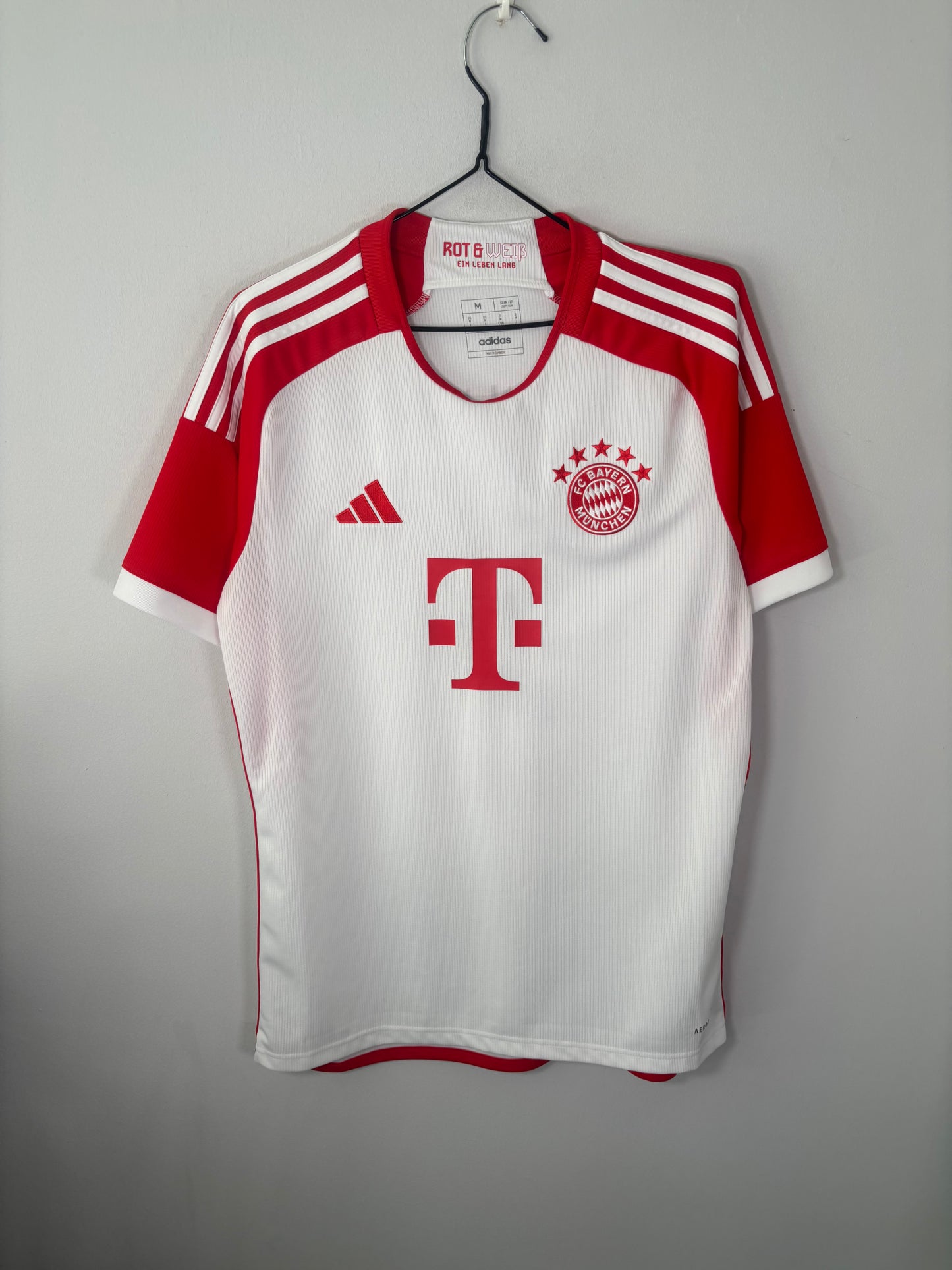 Bayern Munich Home Shirt 2023/24 Harry Kane (M)
