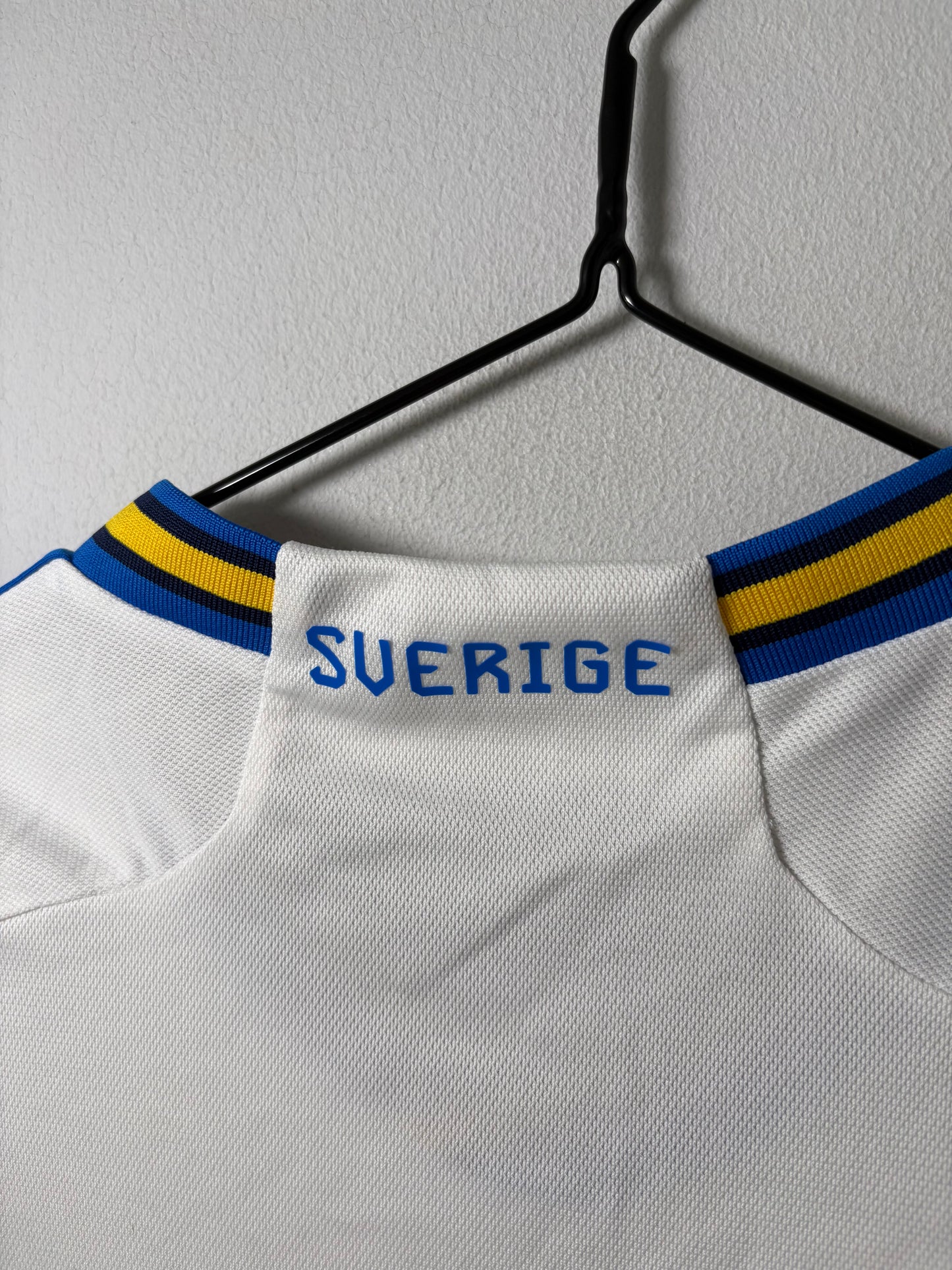 Sweden Away Shirt 2022 (M)