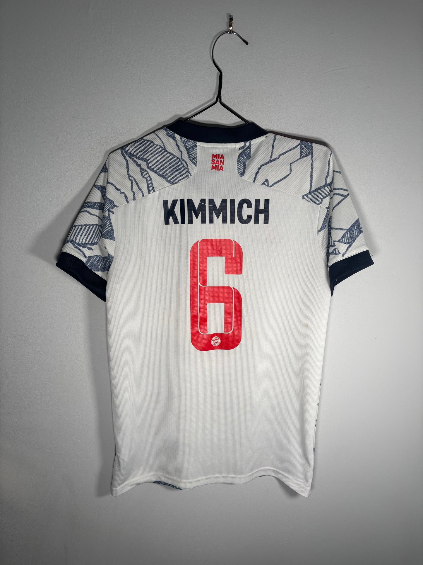 Bayern Munich Third Shirt 2021/22 Kimmich (S)