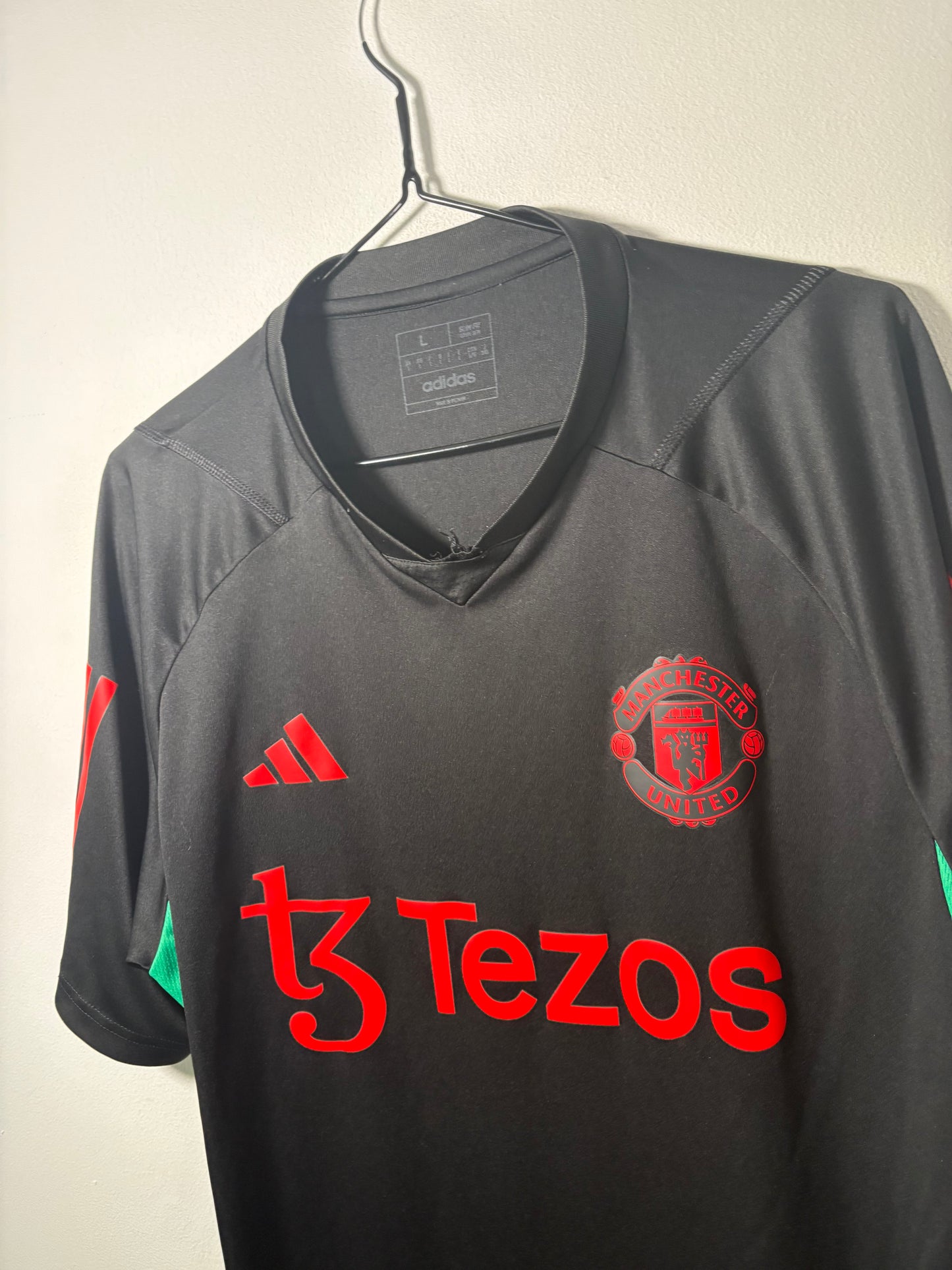 Manchester United Training Shirt 2023/24 (L)