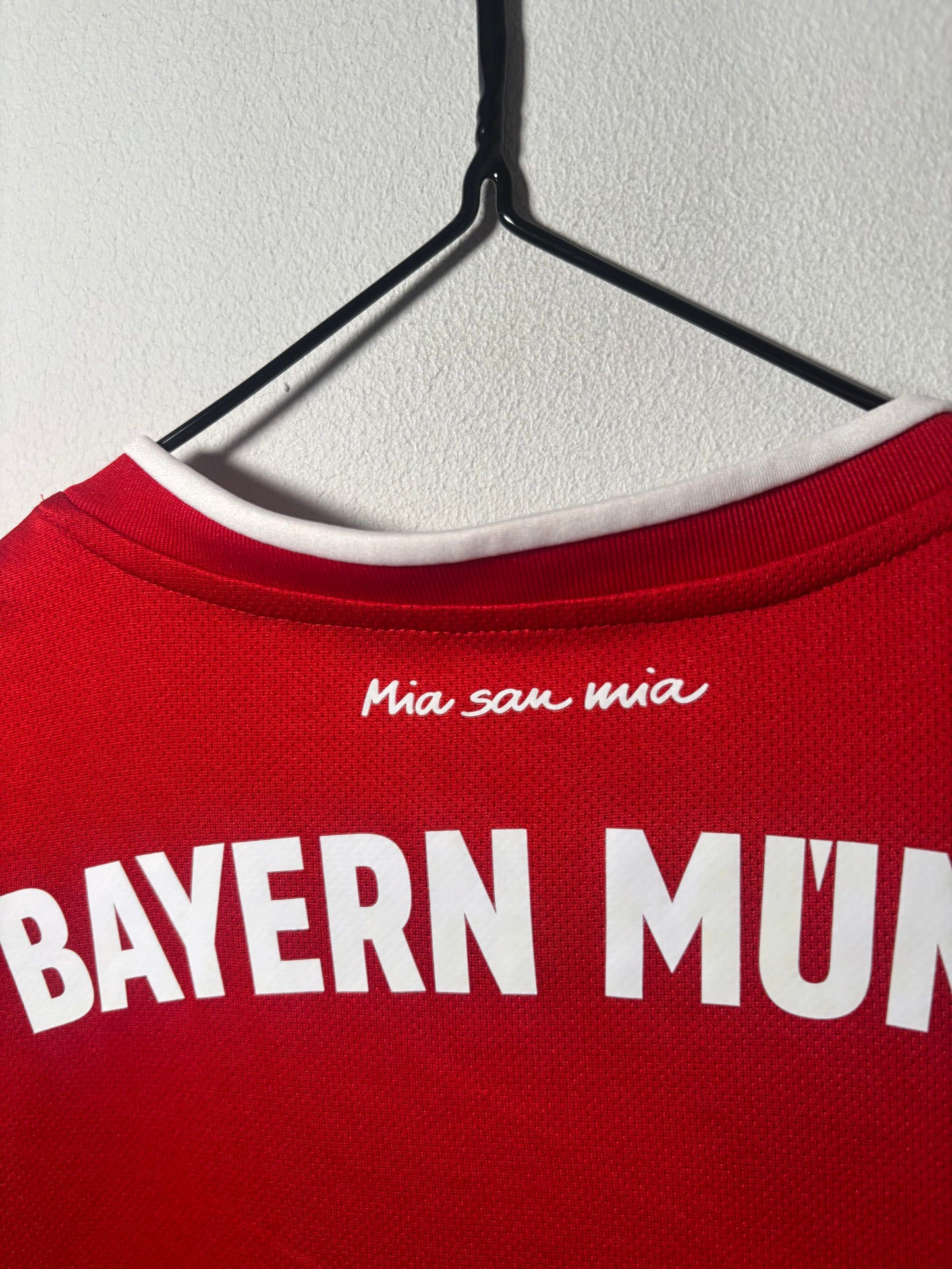 Bayern Munich Home Shirt 2020/21 (L)