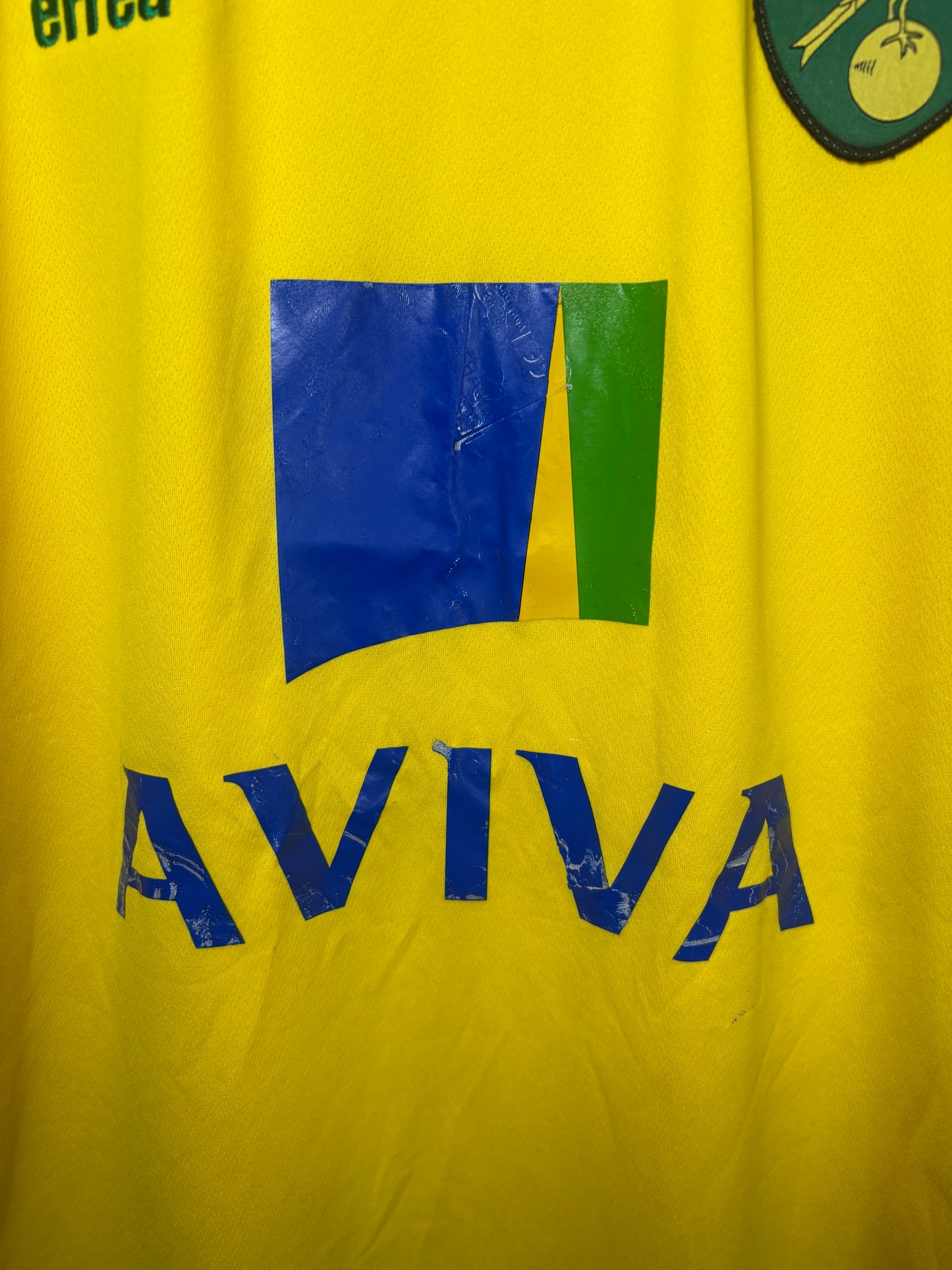 Norwich City Home Shirt 2011/12 (L)