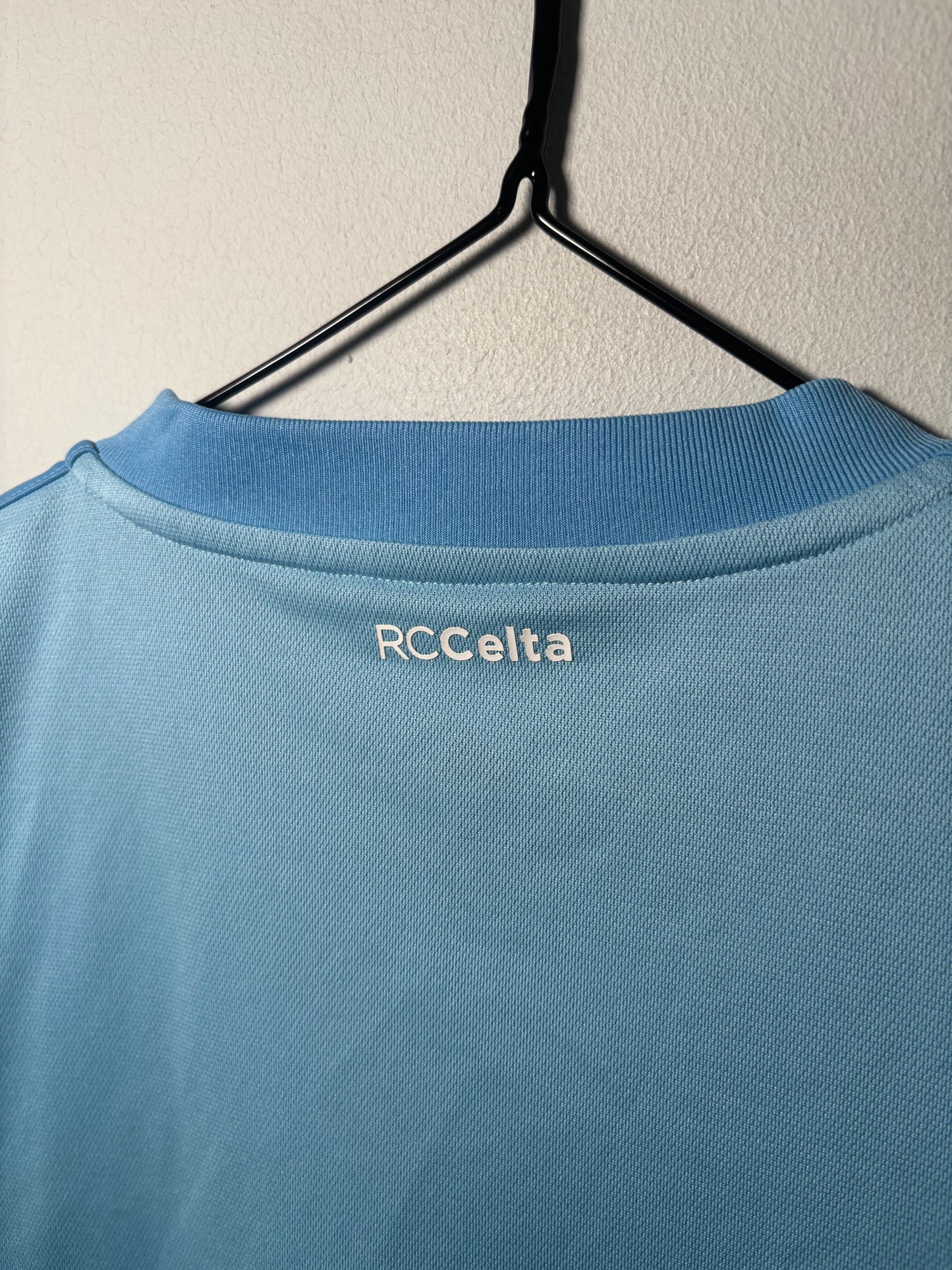 Celta Vigo Home Shirt 2018/19 (S)