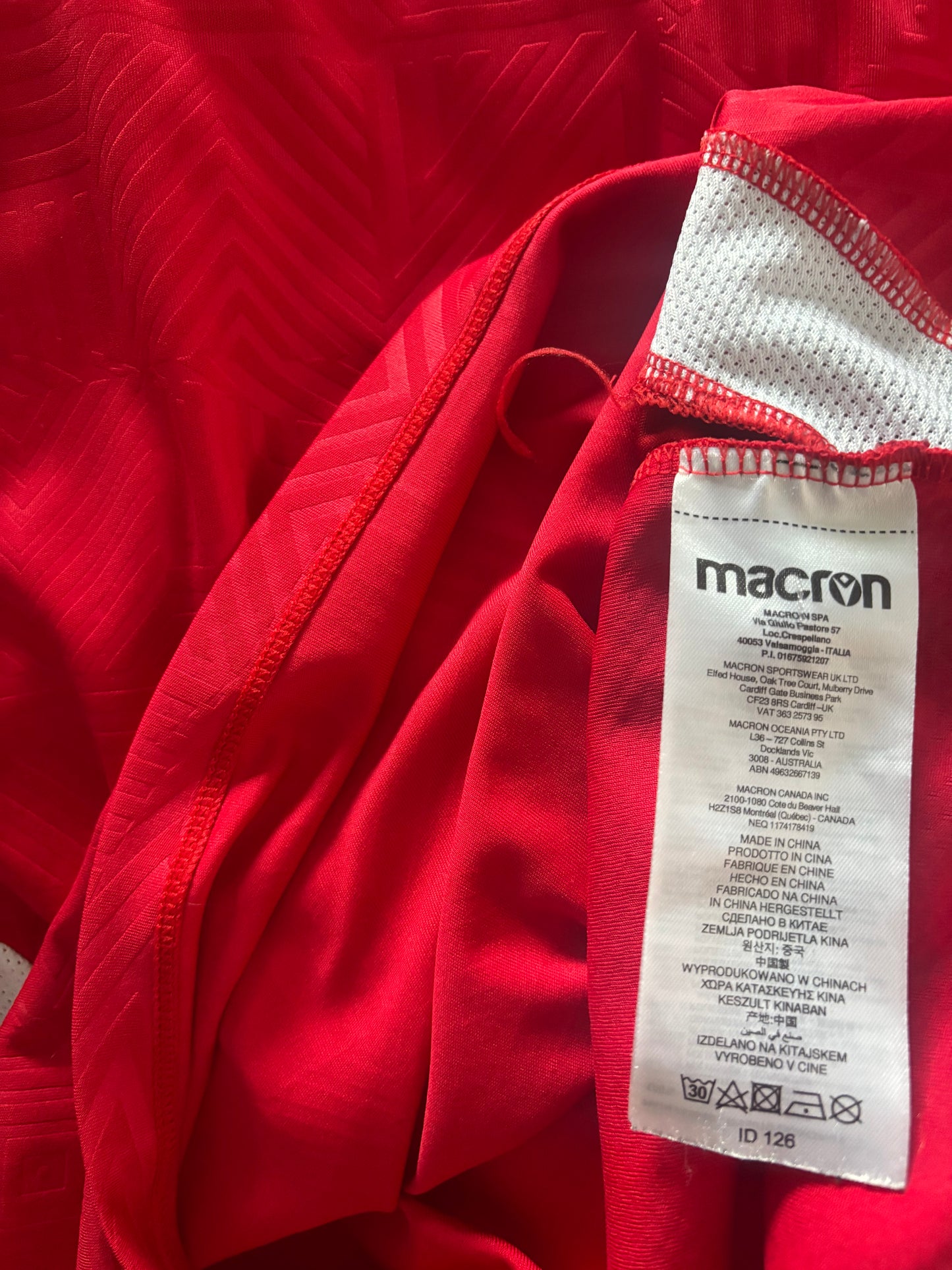 Wrexham Training Shirt 2023 (S)