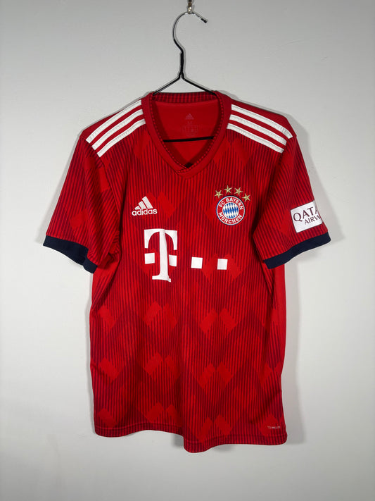Bayern Munich Home Shirt 2018/19 (M)
